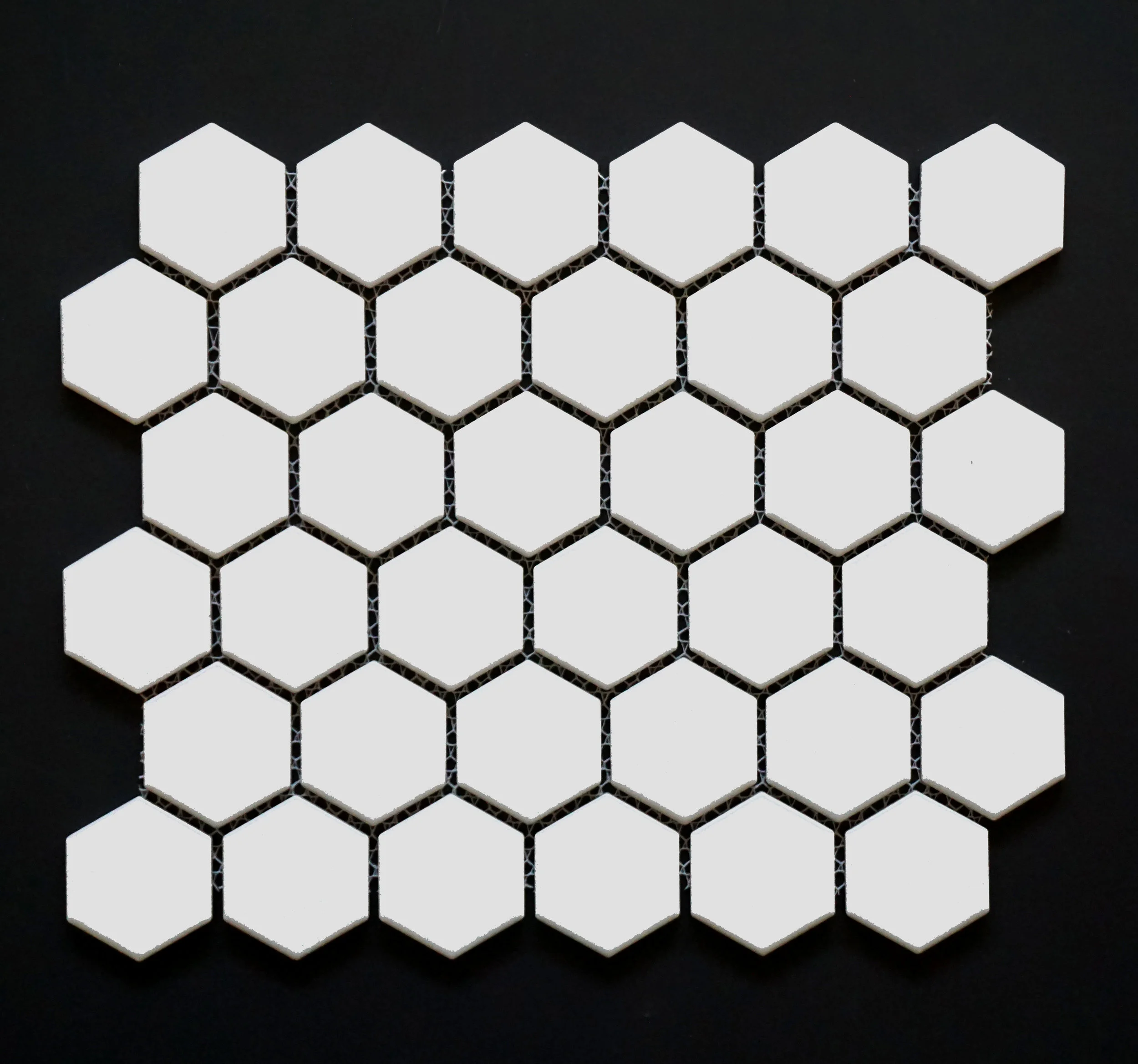 HEX2 1010 - 2" Matte White Hexagon 20 PC/CTN (19.6 SF); 54 CTN/PLT