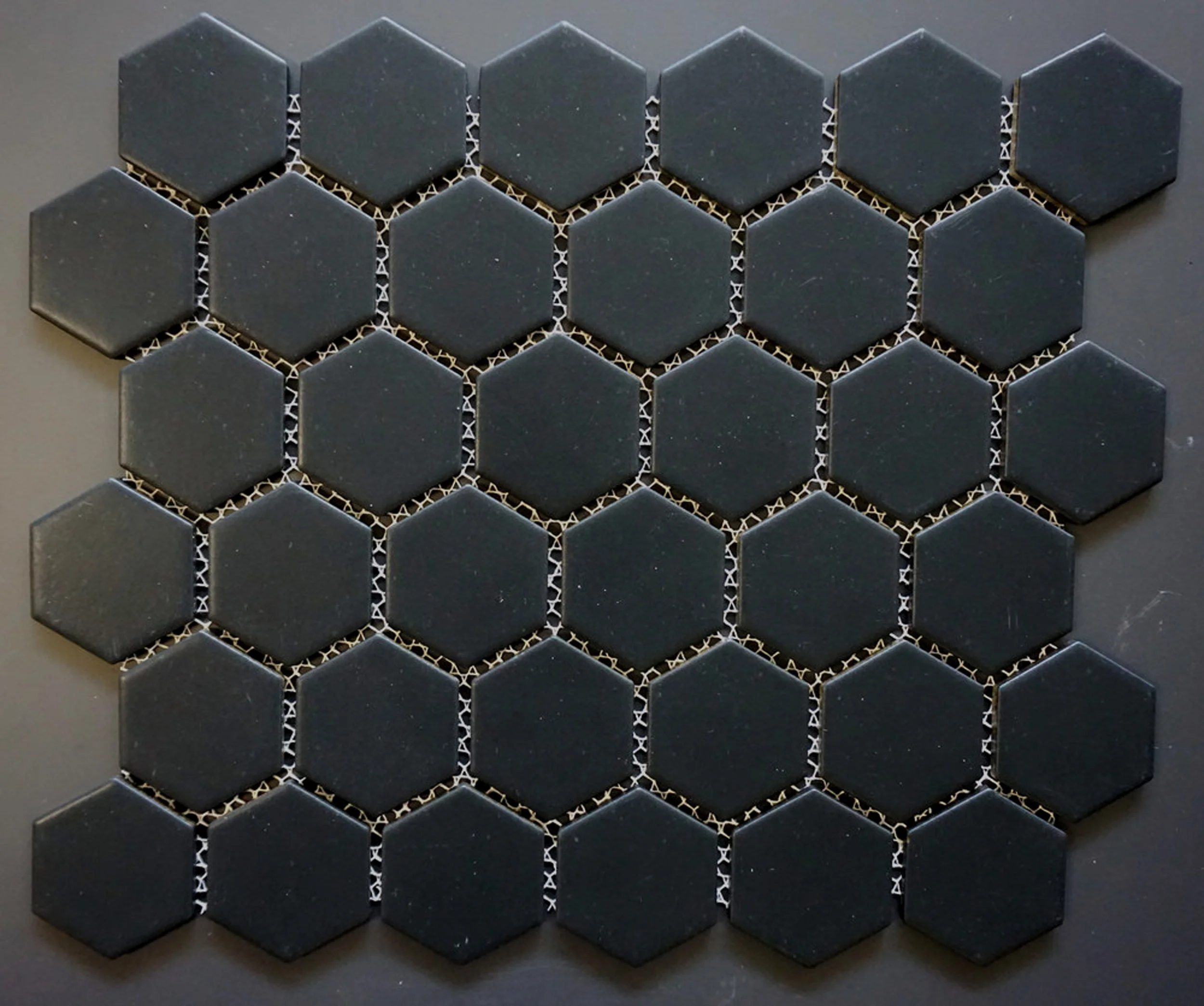 HEX2 1022 - 2" Matte Hexagon 20 PC/CTN ( 19.6 SF); 54 CTN/PLT