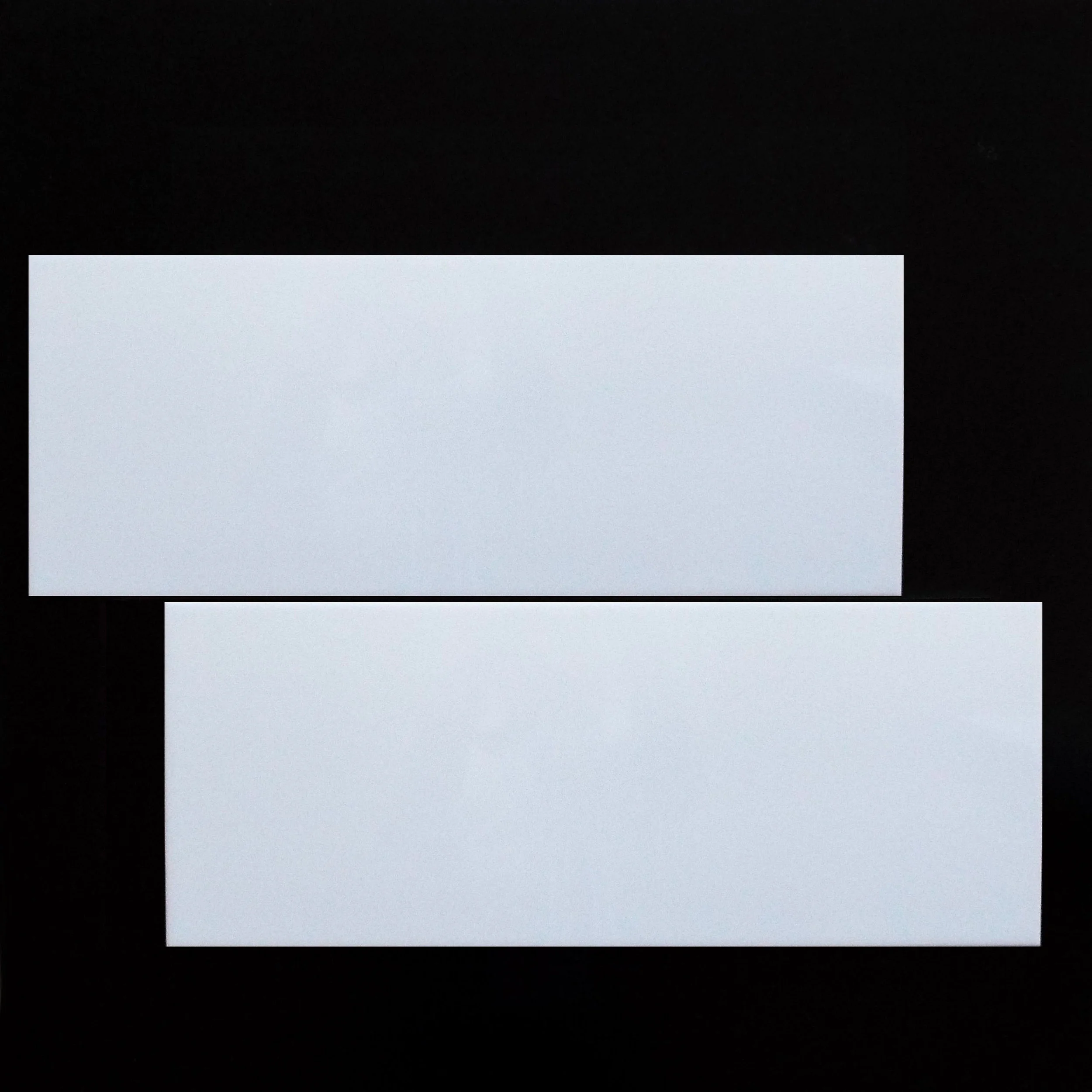 8"X20" (10mm thickness) WHITE, GLOSSY - 12 PC/CTN (12.92 SF); 64 CTN/PLT 3"X20" BULLNOSE - SPECIAL ORDER