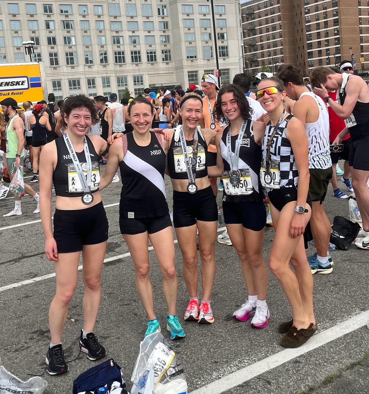 From the LC Captains&rsquo; corner: Throwing it back a few weeks to the 2025 NYRR Brooklyn Half, where our team had a killer day! Both Open Women &amp; Men surpassed our &lsquo;rivals in blue&rsquo; to notch 10 &amp; 6 points respectively, counting t