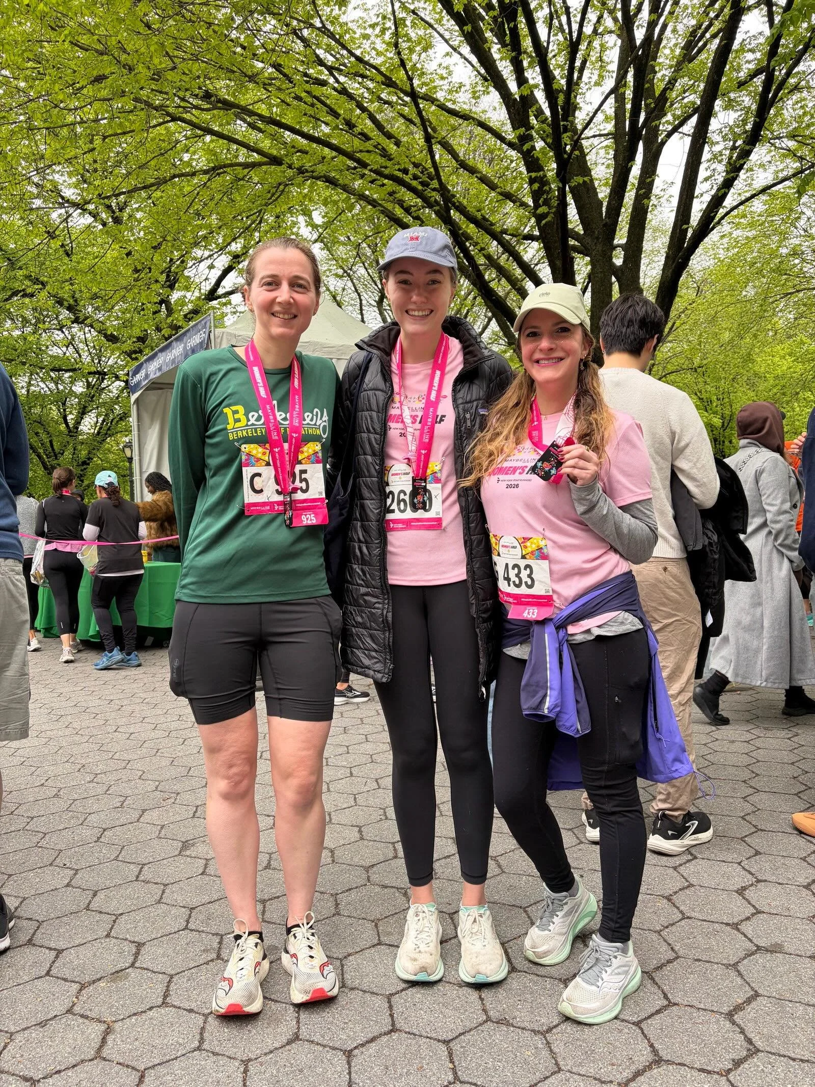Spring race season is going strong 🌺🌸🌼 

From the Run as One 4M in Prospect Park to the Maybelline Women&rsquo;s Half Marathon in Central Park&mdash;huge congrats to everyone who crossed the finish lines! 

Special shout-out to Phoebe Ward for fin