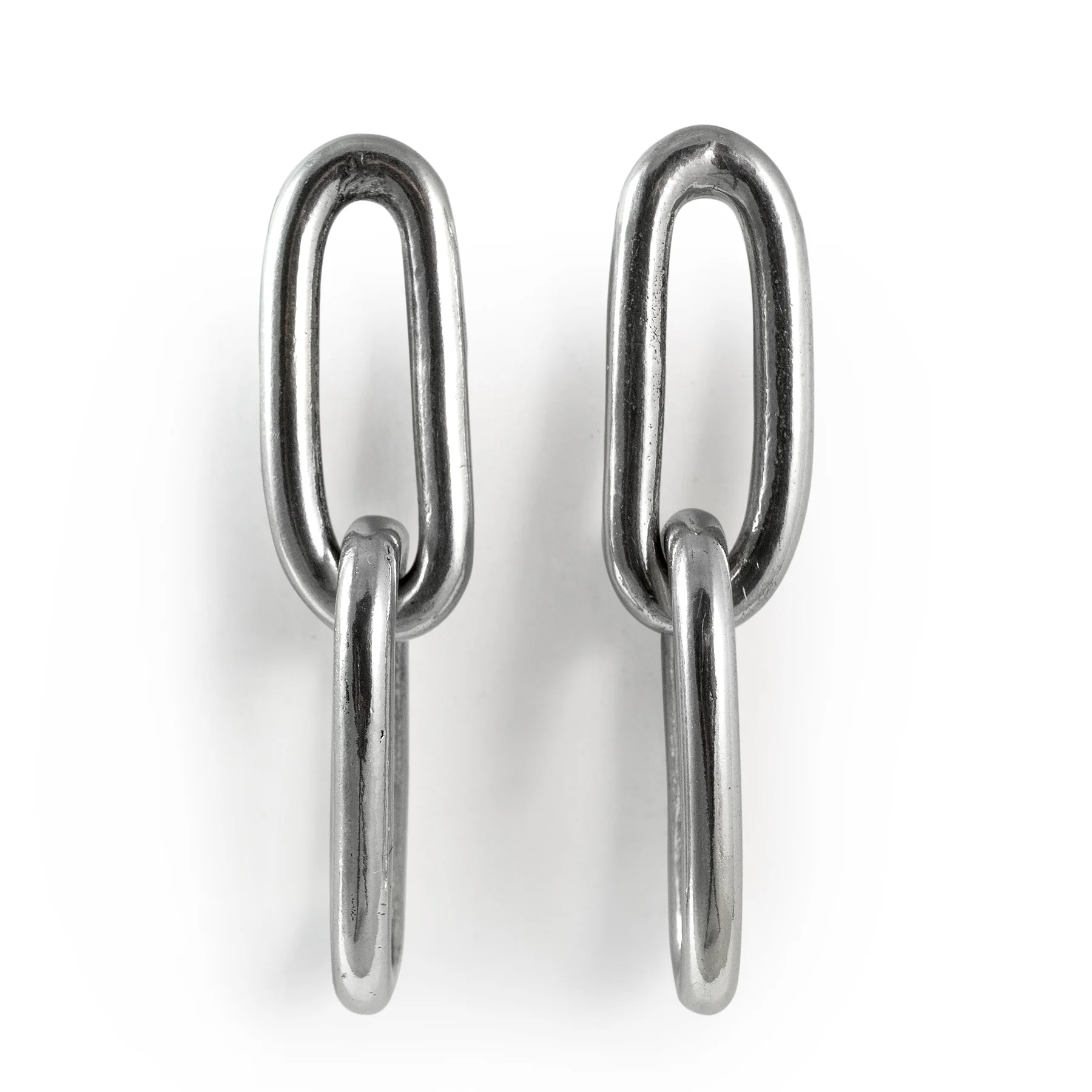 double_chainlink_stud_front_web.jpg
