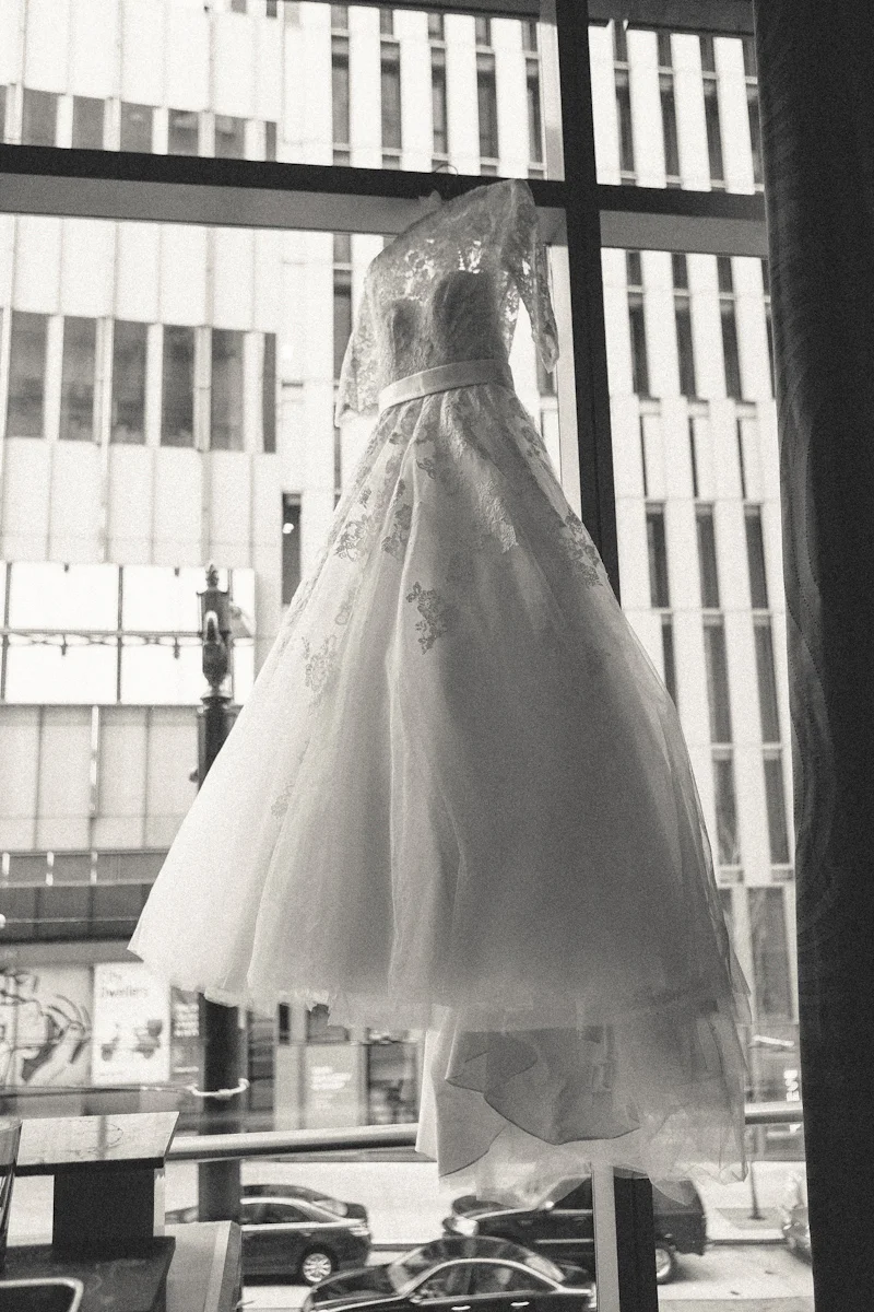2014_MollyLandrethWeddings-Web-10.jpg