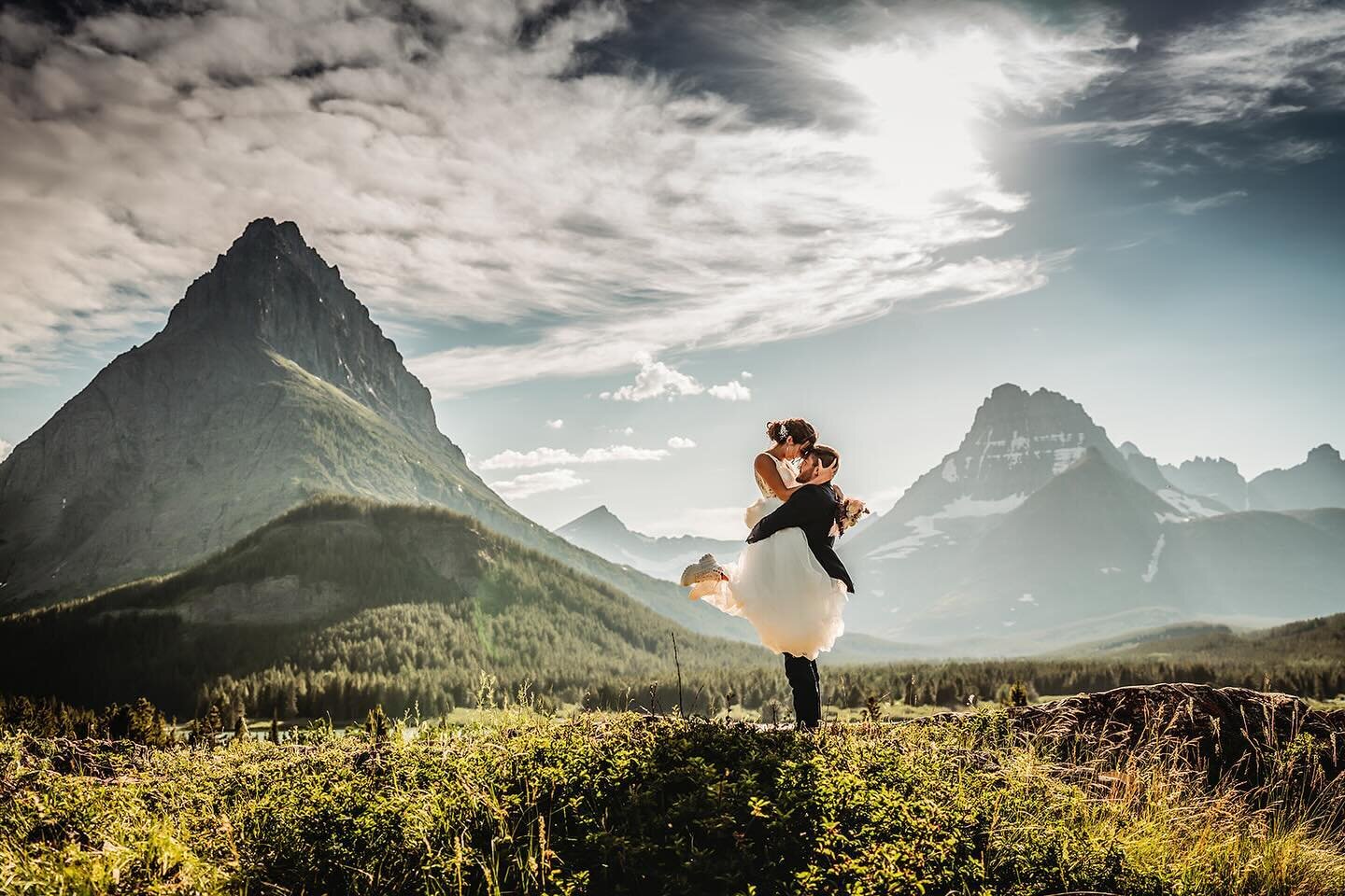 ⛰️The Swiss Alps of Montana ⛰️ 
It&rsquo;s truly hard to beat this location in Many Glacier. I finally got Howie and Breonna up on the blog. Follow link in bio for more of this gorgeous micro-wedding. They truly did it all - mountain overlook, hike, 