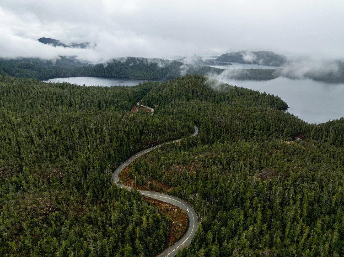 Before travel became fast, filtered, and fully scheduled&hellip; there were road trips like this.
ㅤ
A map on the dash.
Coffee in a tin mug.
A beach you found by accident.
ㅤ
For a lot of people, the Westfalia wasn&rsquo;t just a van, it was a way of t