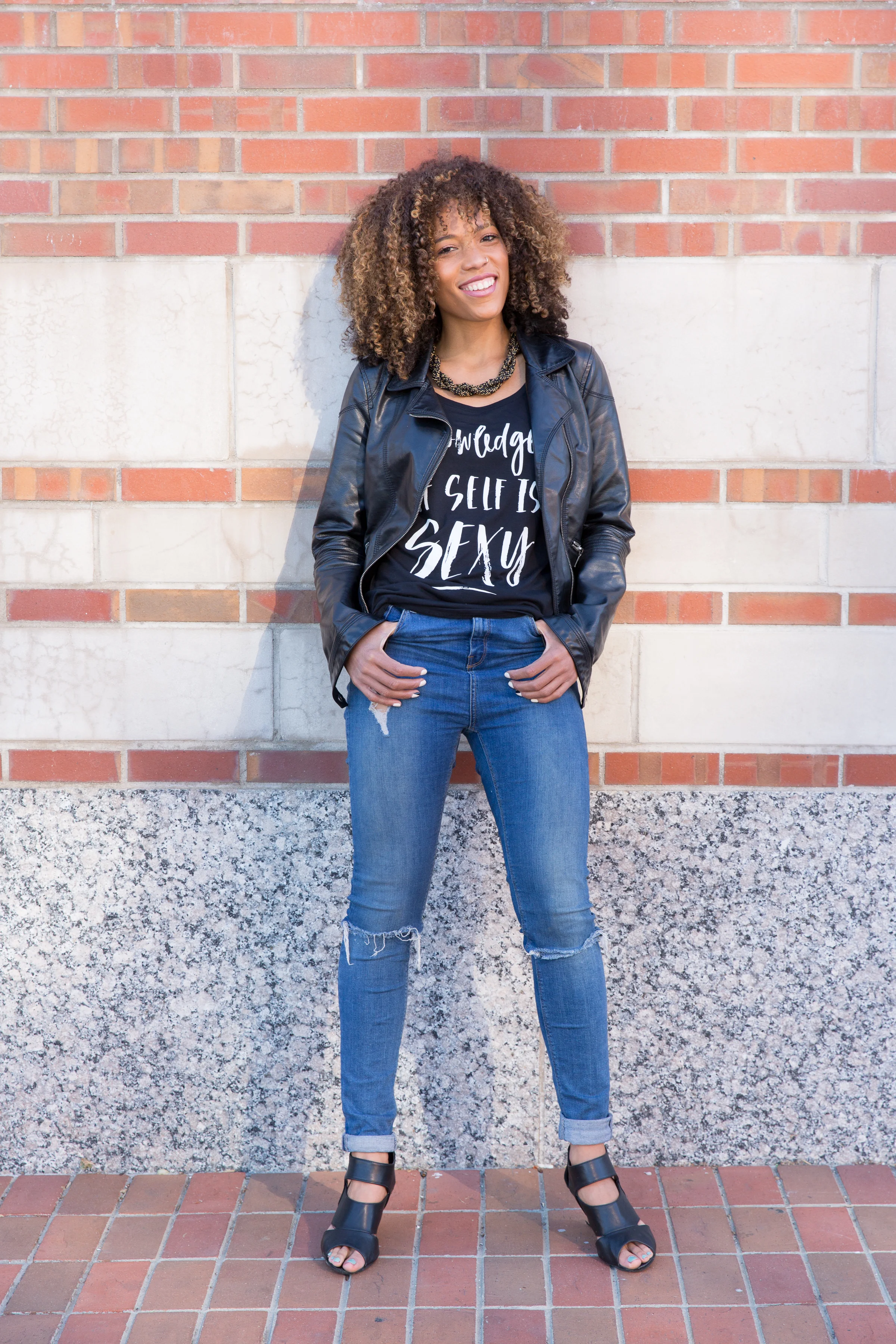 Flowy Black Tee Outfit.jpg