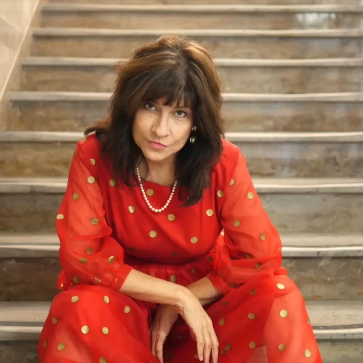 barbara red dress_Frame-01-10-2017-10-40-25.jpg