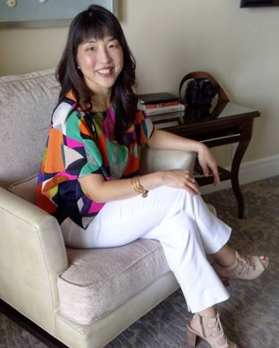 Selected by Doreen Dove at Lord & Taylor Burlington: Trina Turk top, Nic & Zoe pants, Steve Madden shoes. (Pre-owned: Alex + Ani bracelets, Banana Republic necklace)