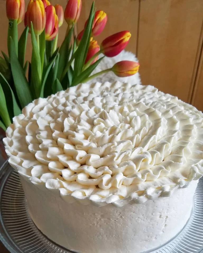 cake-swiss-meringue-buttercream-piped-ruffles.jpg