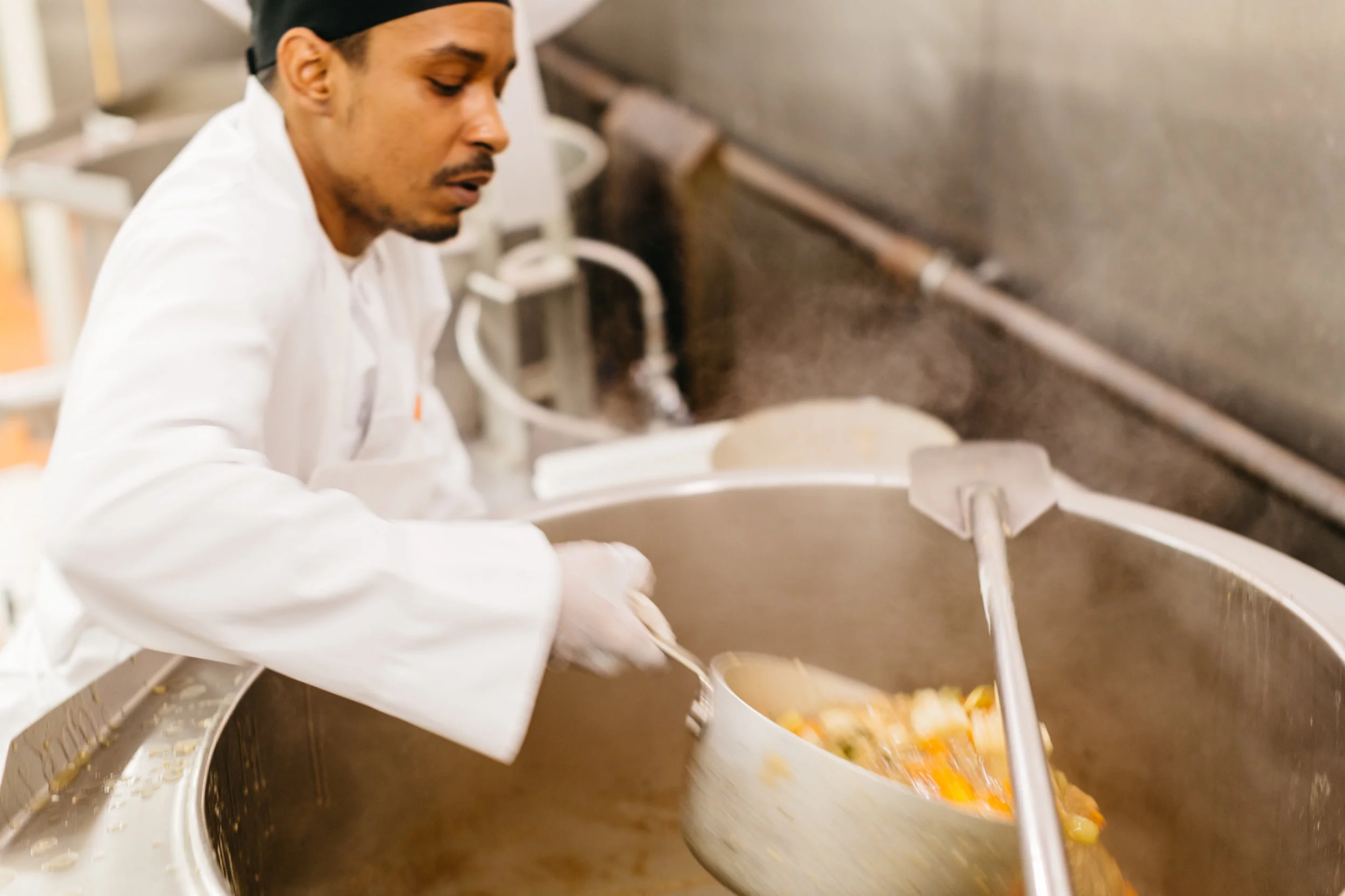 Community Servings is a not-for-profit food and nutrition program providing services throughout Massachusetts and in Rhode Island to individuals and families living with critical and chronic illnesses