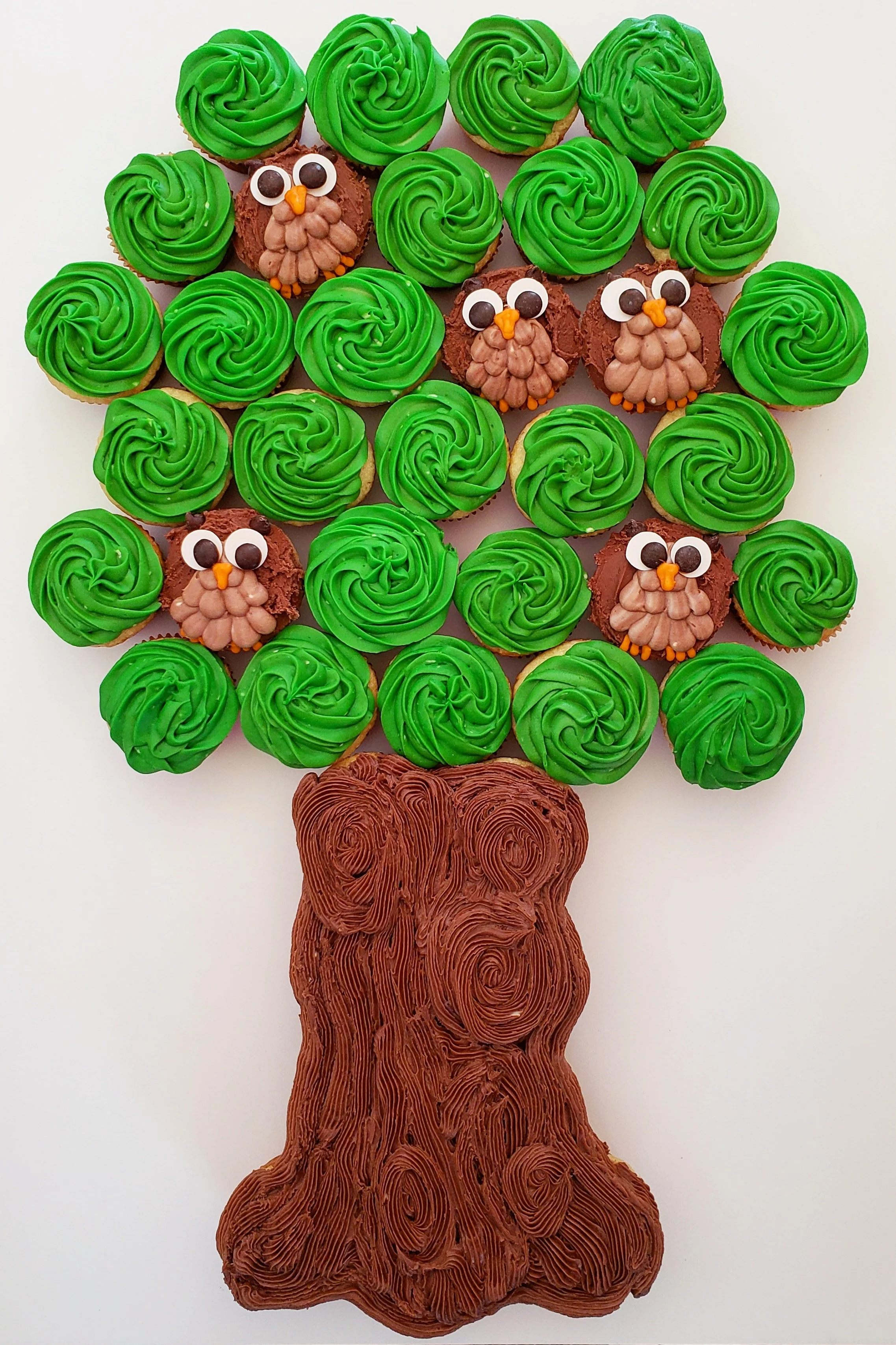 Owl tree cupcake cake