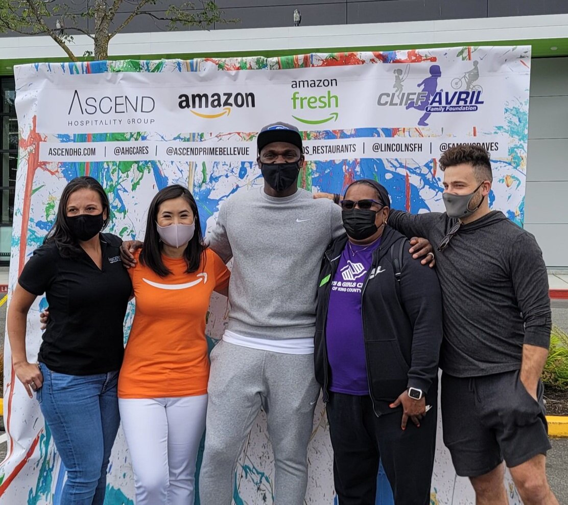 RA, Cliff, Amzn, and Ascend Back to School Event