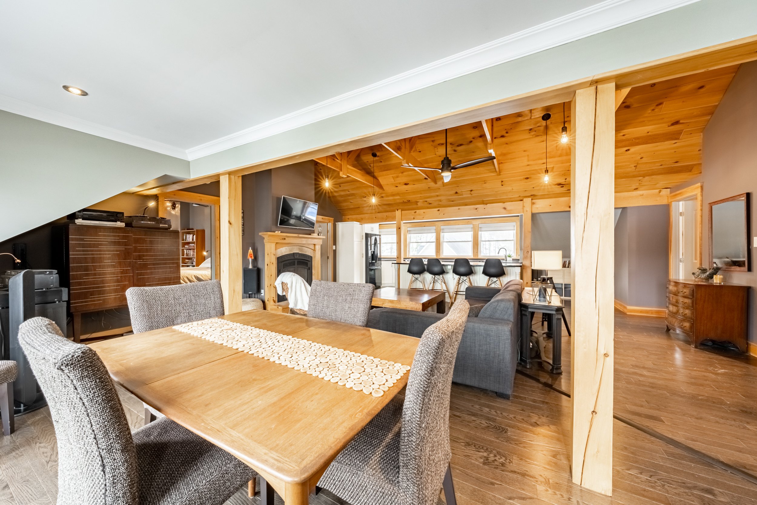 59 2029 Little Hawk Lake Rd, Algonquin Highlands.jpg