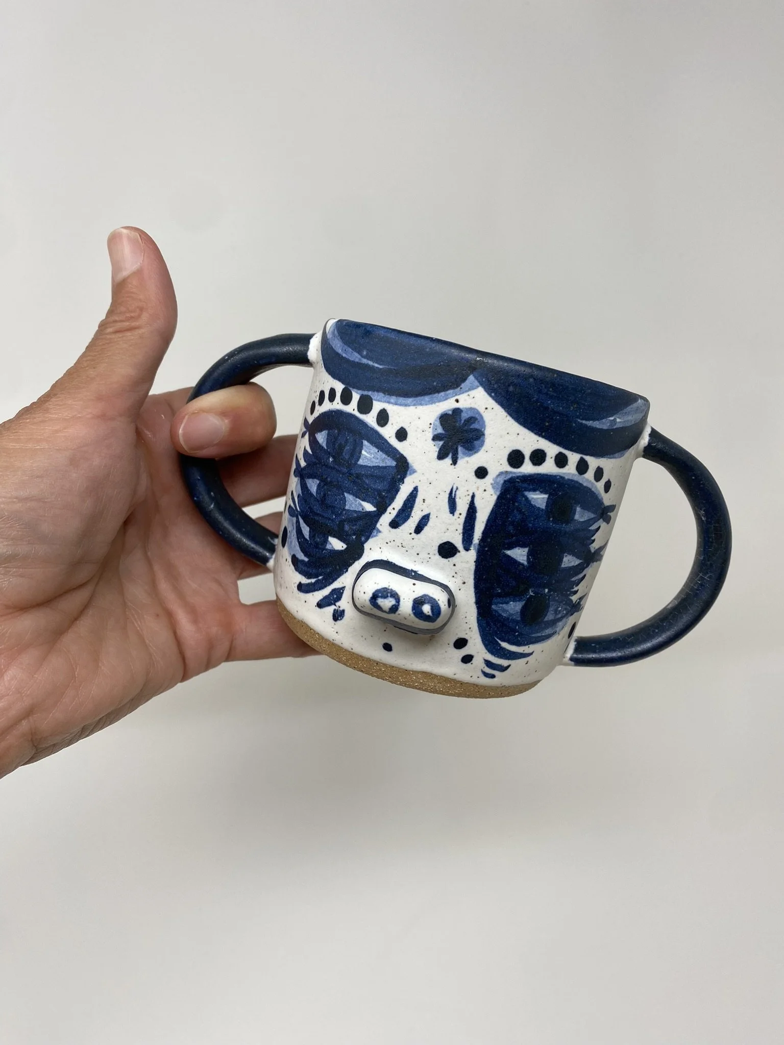 6 Eyes Mug Short