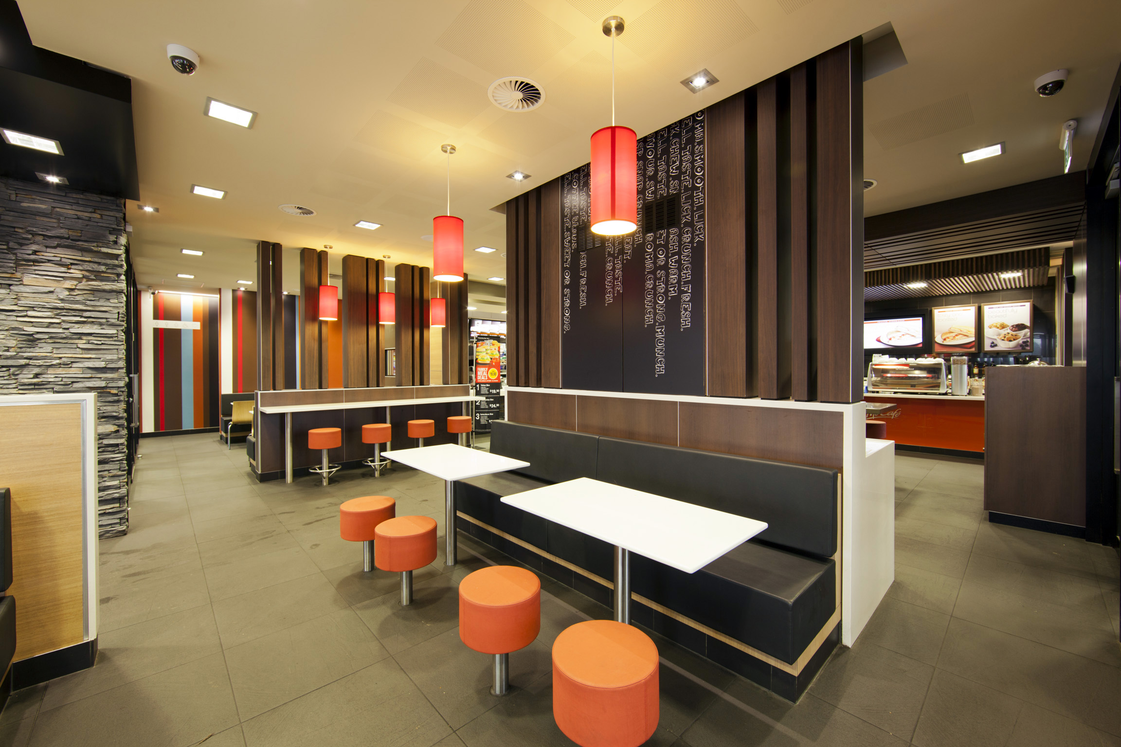 McDonalds-interior-01.jpg