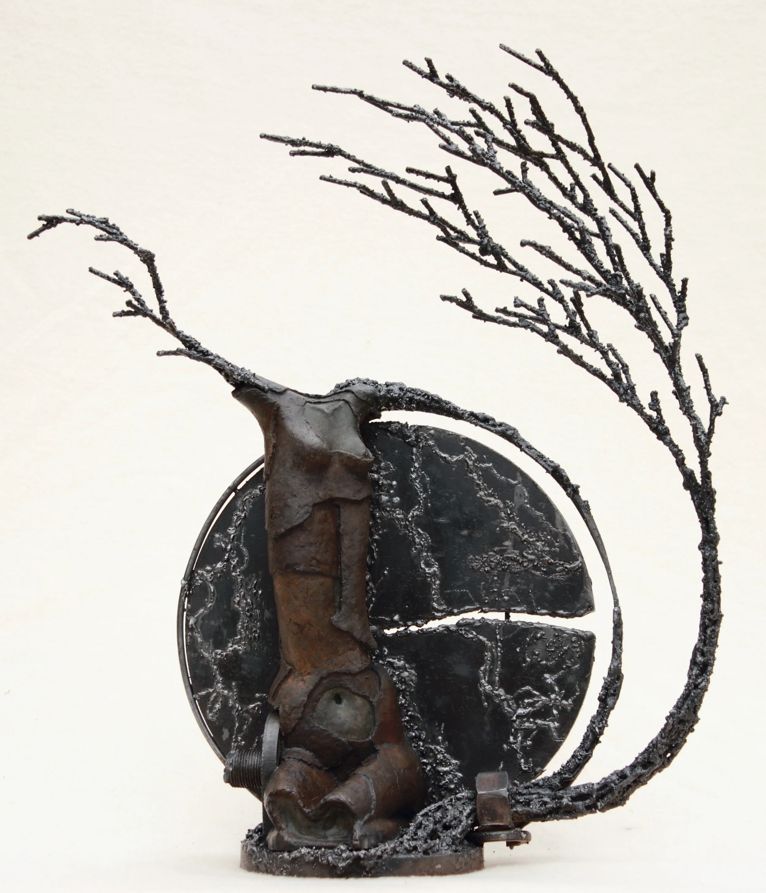  EVOLVE (SOLD)  CEMENT FONDU, STEEL    