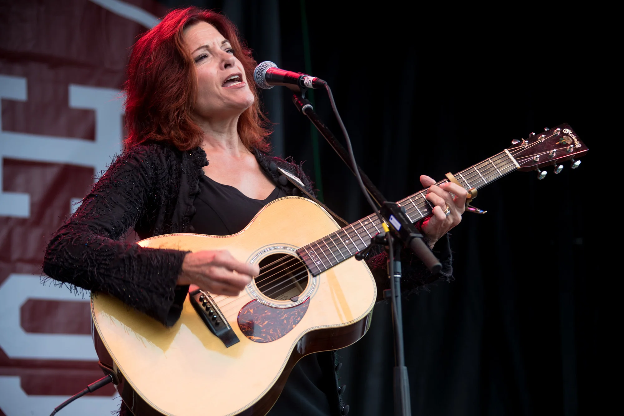 ROSANNE CASH
