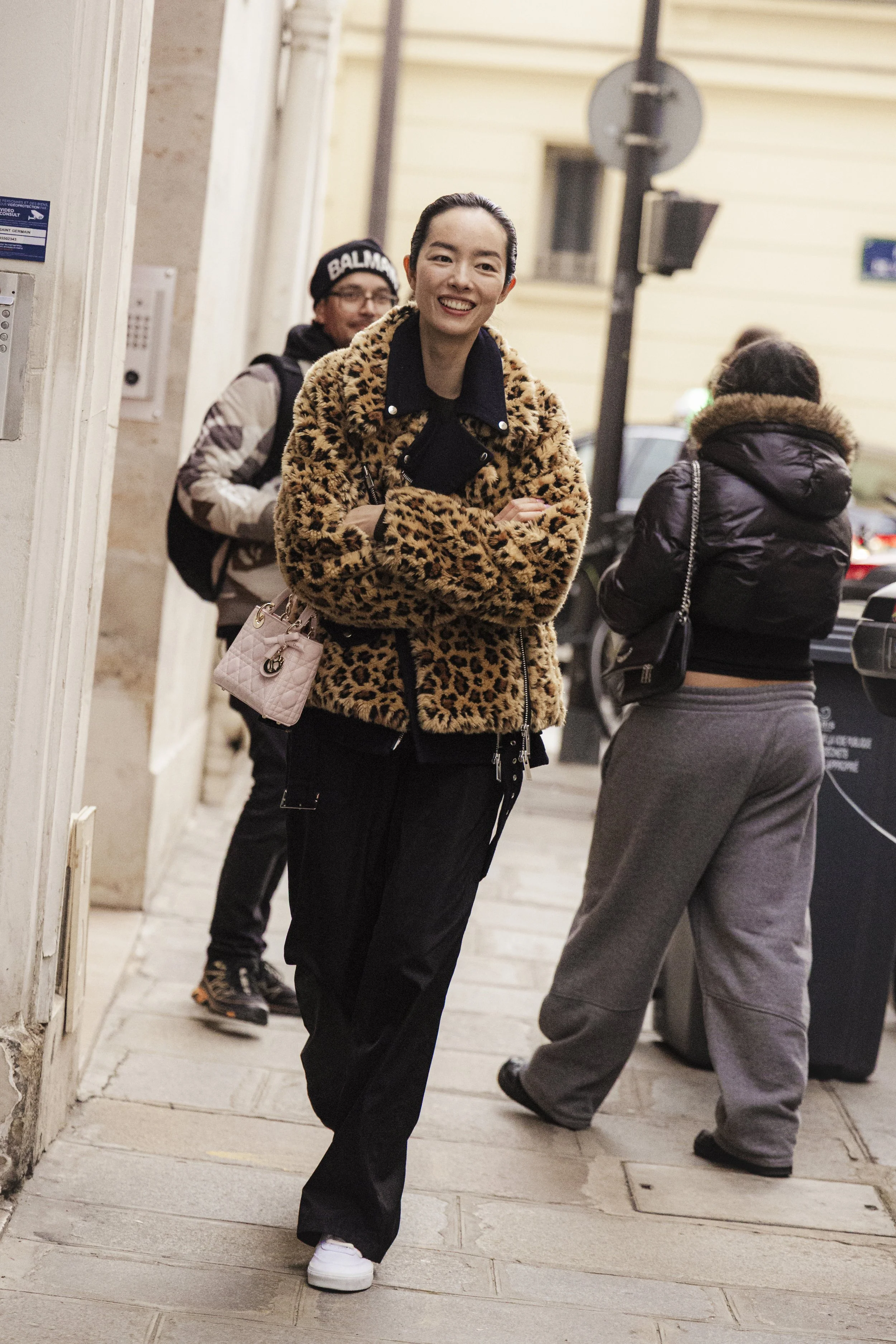 Fei-Fei-Sun-2026-01-26-Couture-SS26-StreetStyle1-MelodieJeng-MEL_5637.jpg
