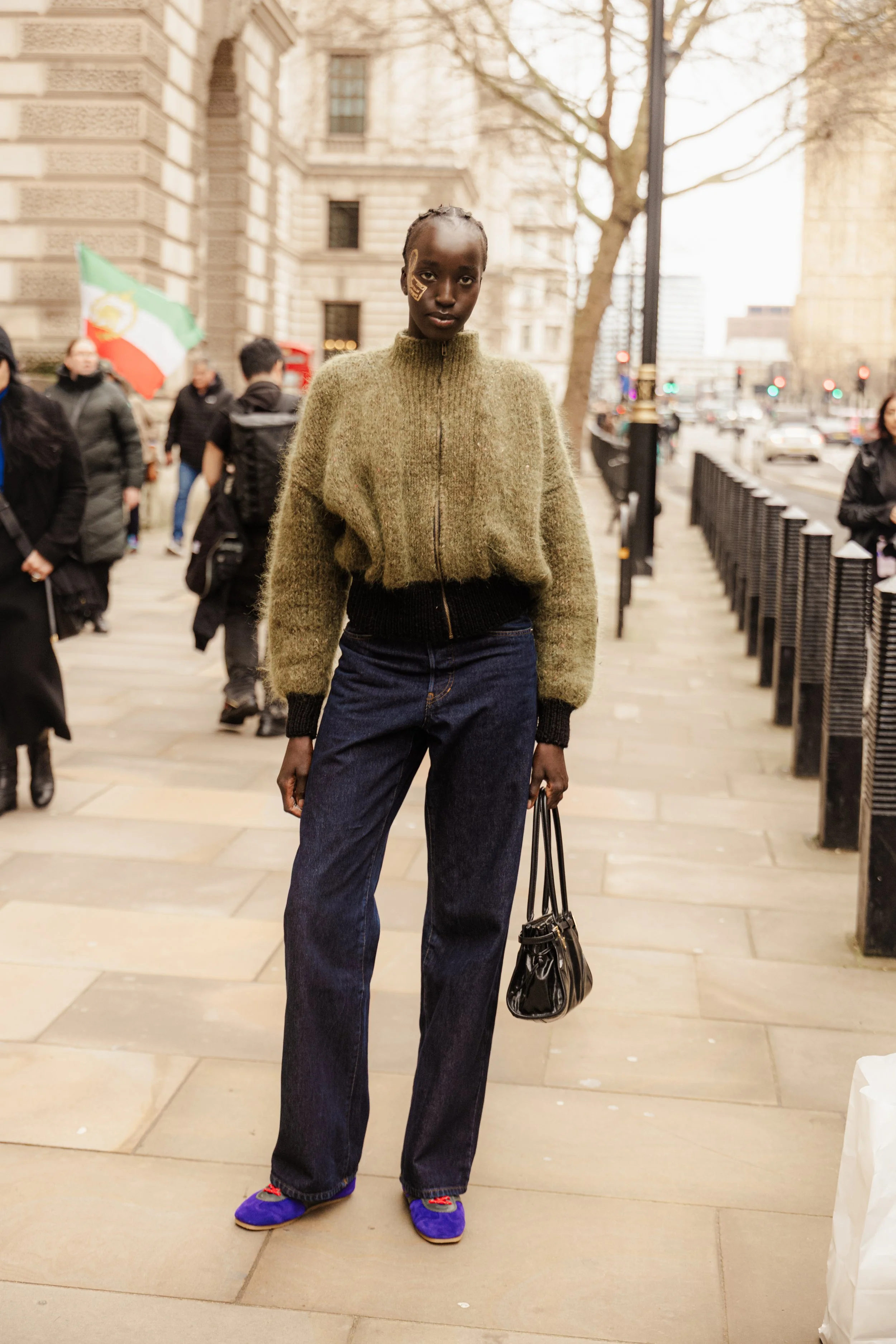 Nyaueth-Riam-2026-02-21-LFW-FW26-StreetStyle3-MelodieJeng-MEL_4313.jpg