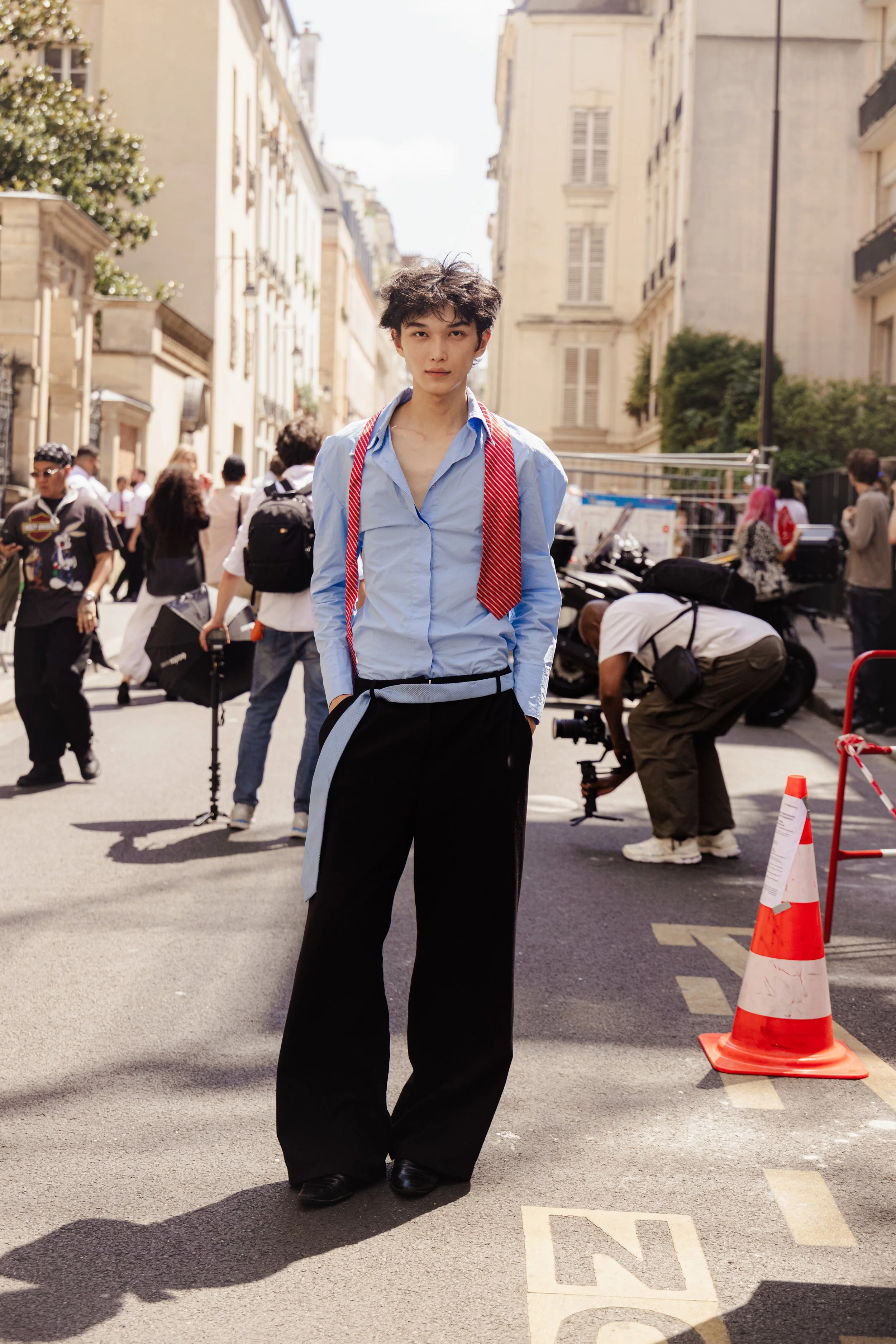 Ali-Daniyarov-2026-06-28-PFWM-SS27-StreetStyle4-MelodieJeng-MEL_2064.jpg