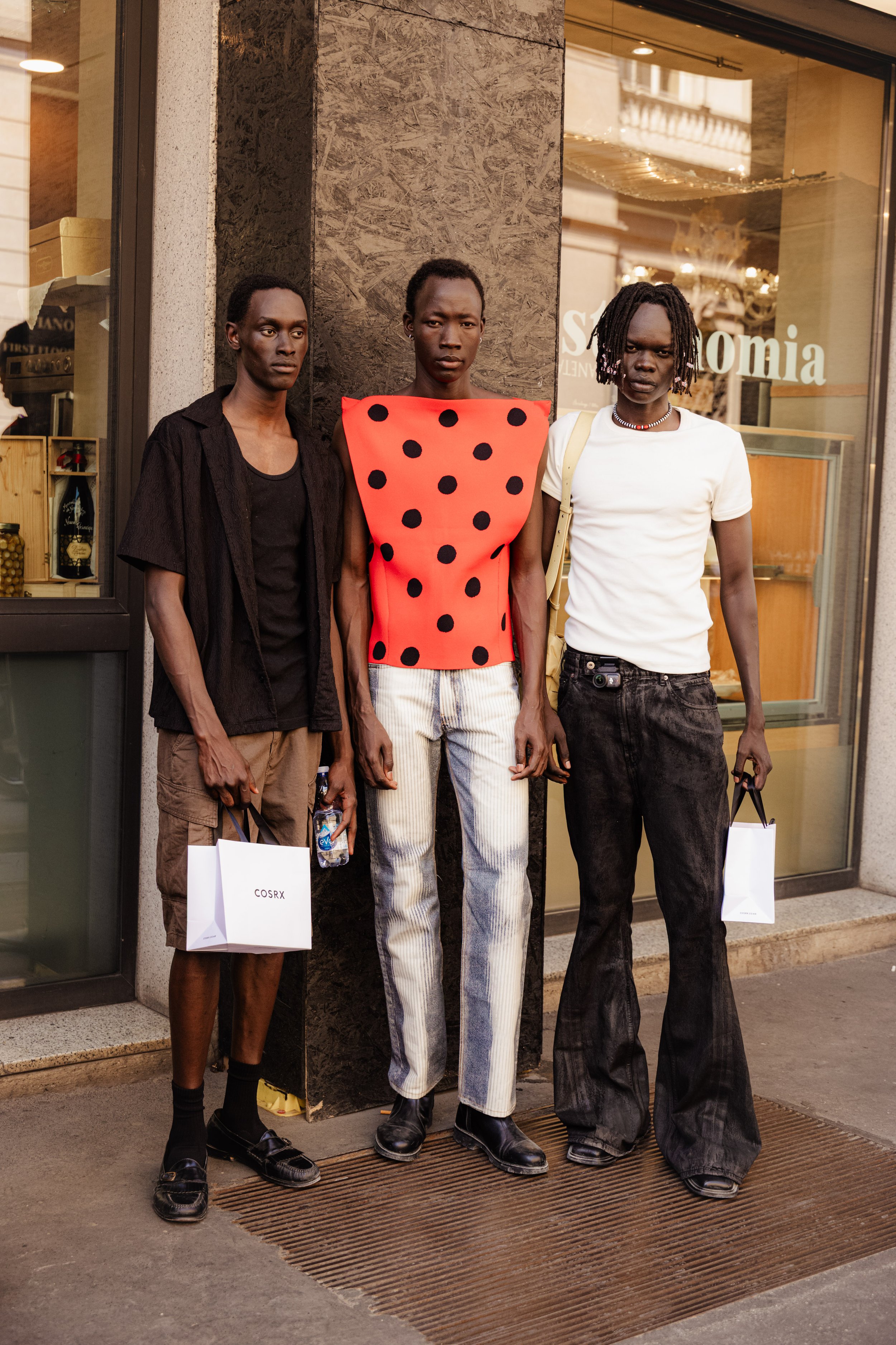 Buay-Toang-Kok-Mach-Kon-Duot-Ajang-2026-06-22-MFWM-SS27-StreetStyle4-MelodieJeng-MEL_0224.jpg