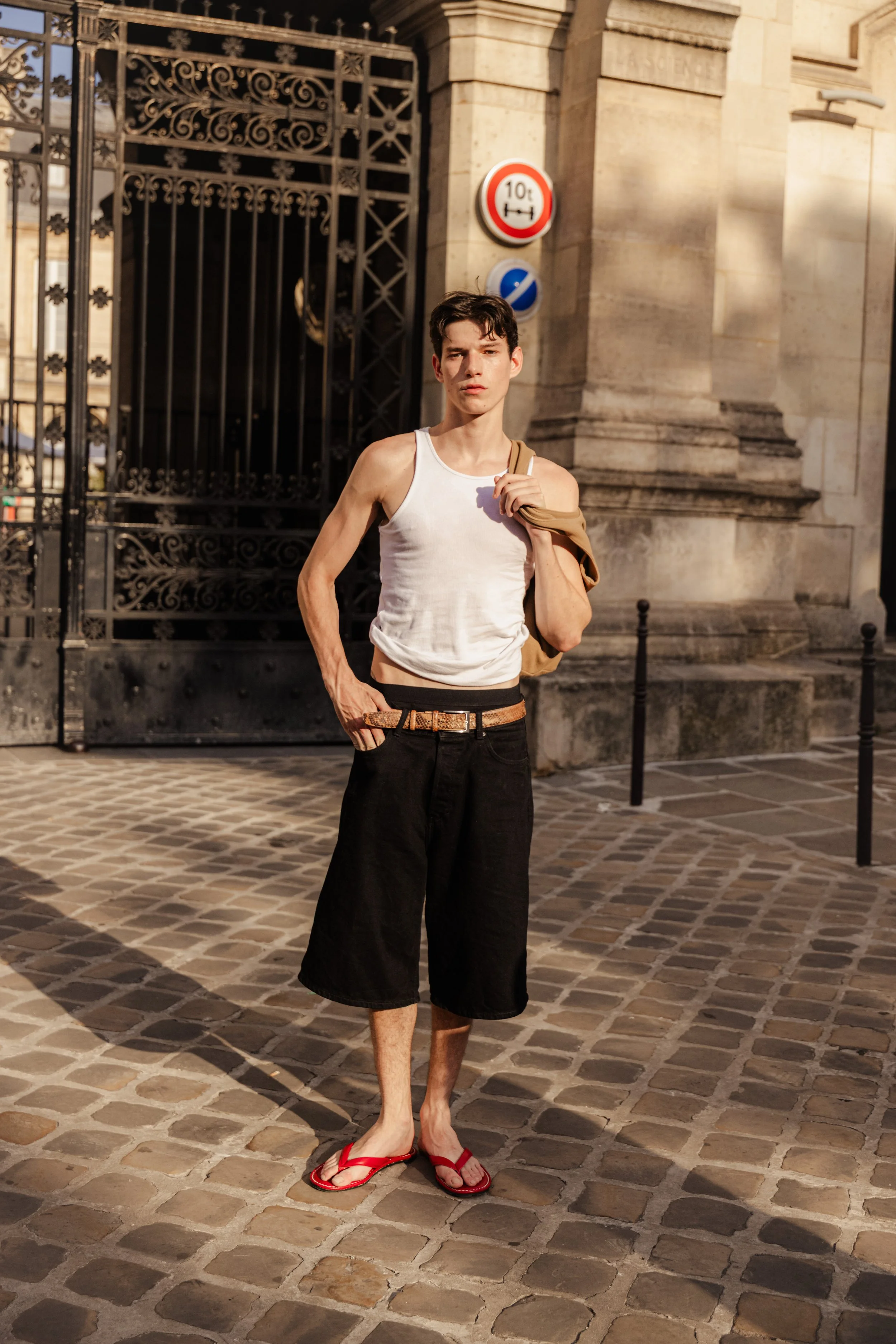Henry-Seine-2026-06-24-PFWM-SS27-StreetStyle1-MelodieJeng-MEL_2491.jpg