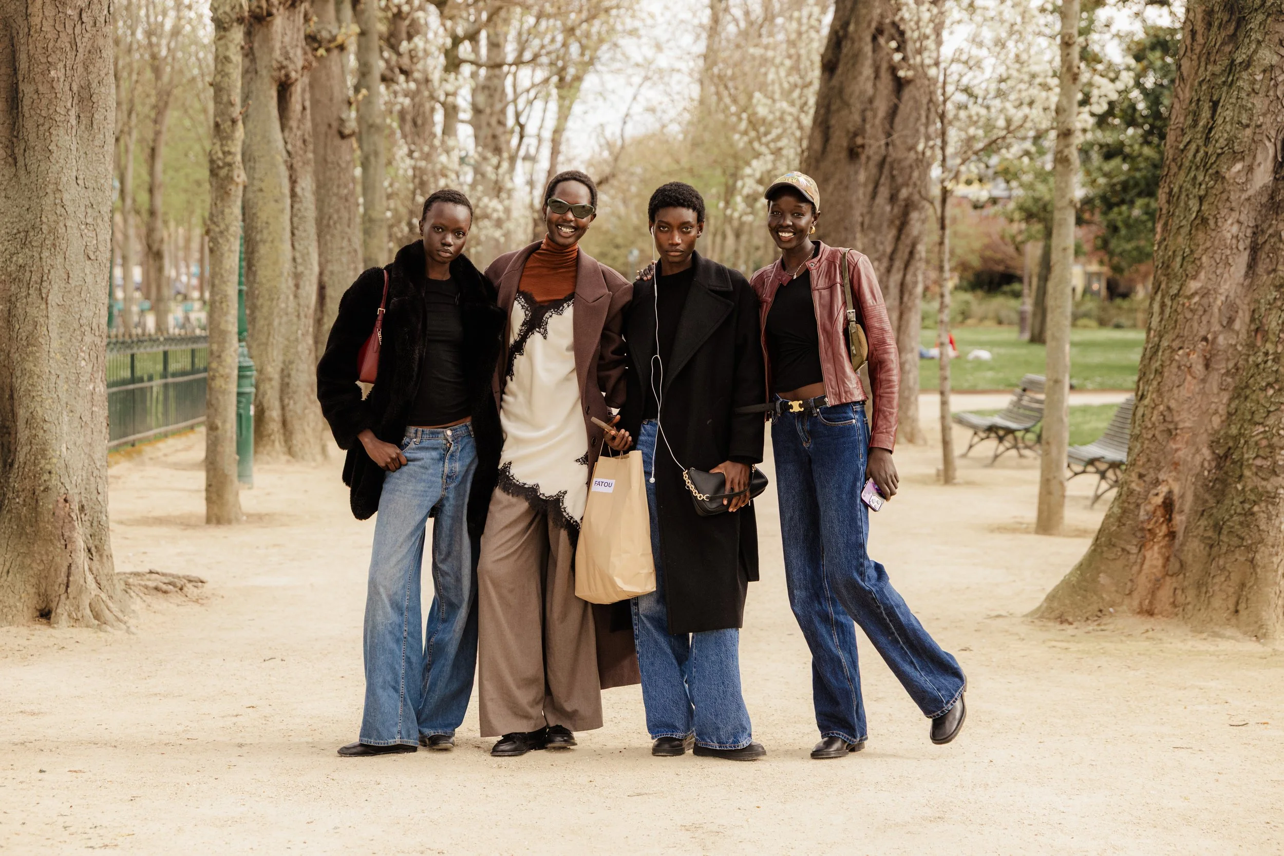 Aker-Ajak-Nyaduola-Gabriel-Fatou-Kebbeh-Akuol-Deng-Atem-2026-03-09-PFW-FW26-StreetStyle7-MelodieJeng-MEL_4336.jpg