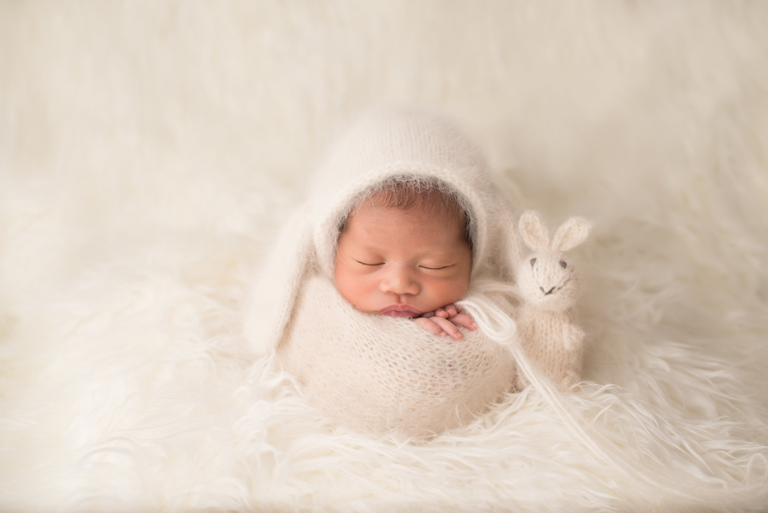 San-Gabriel-Boutique-Newborn-Photographer-curated-studio-newborn-session-baby-girl-109.jpg