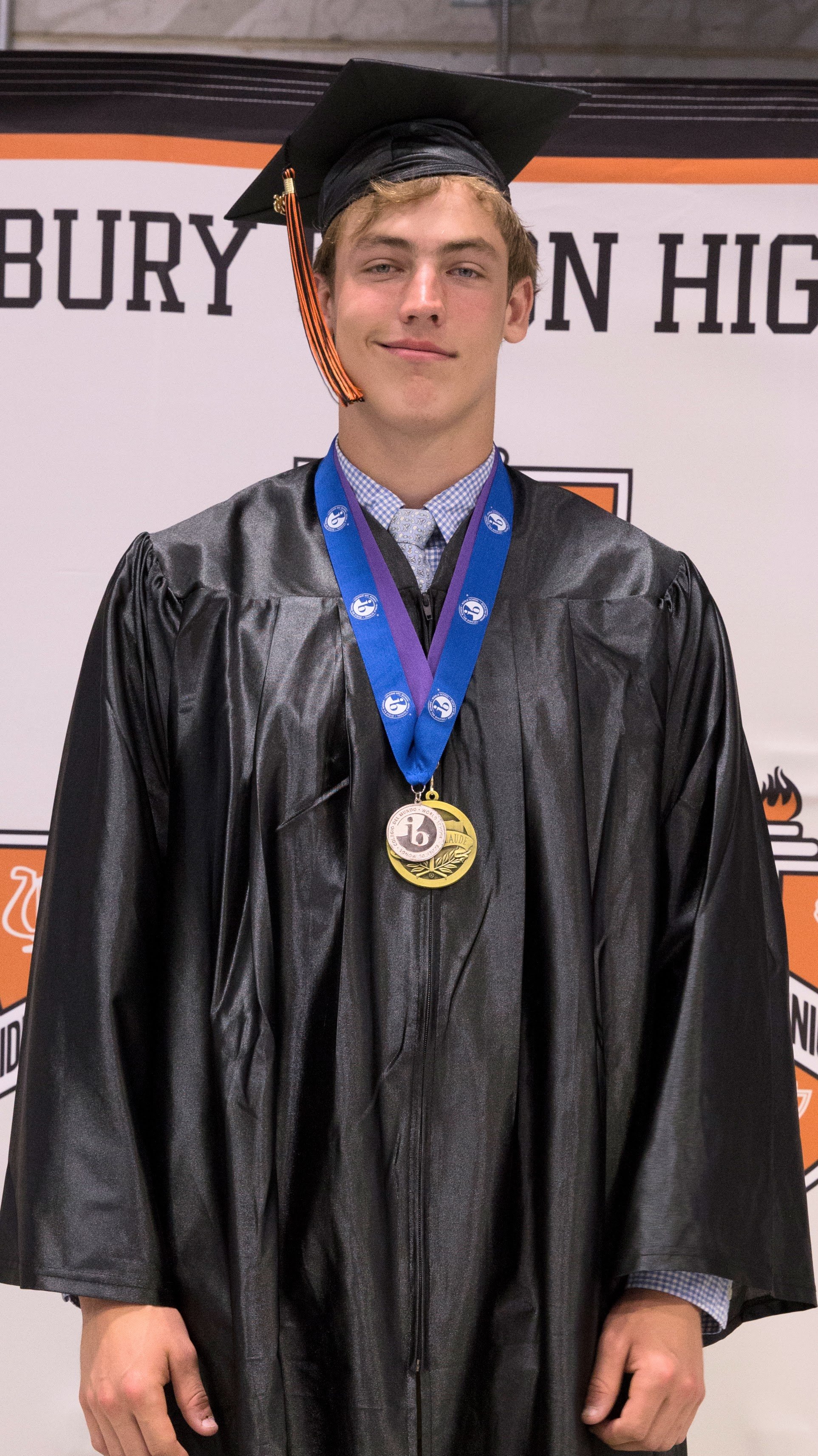 Grads181.jpg