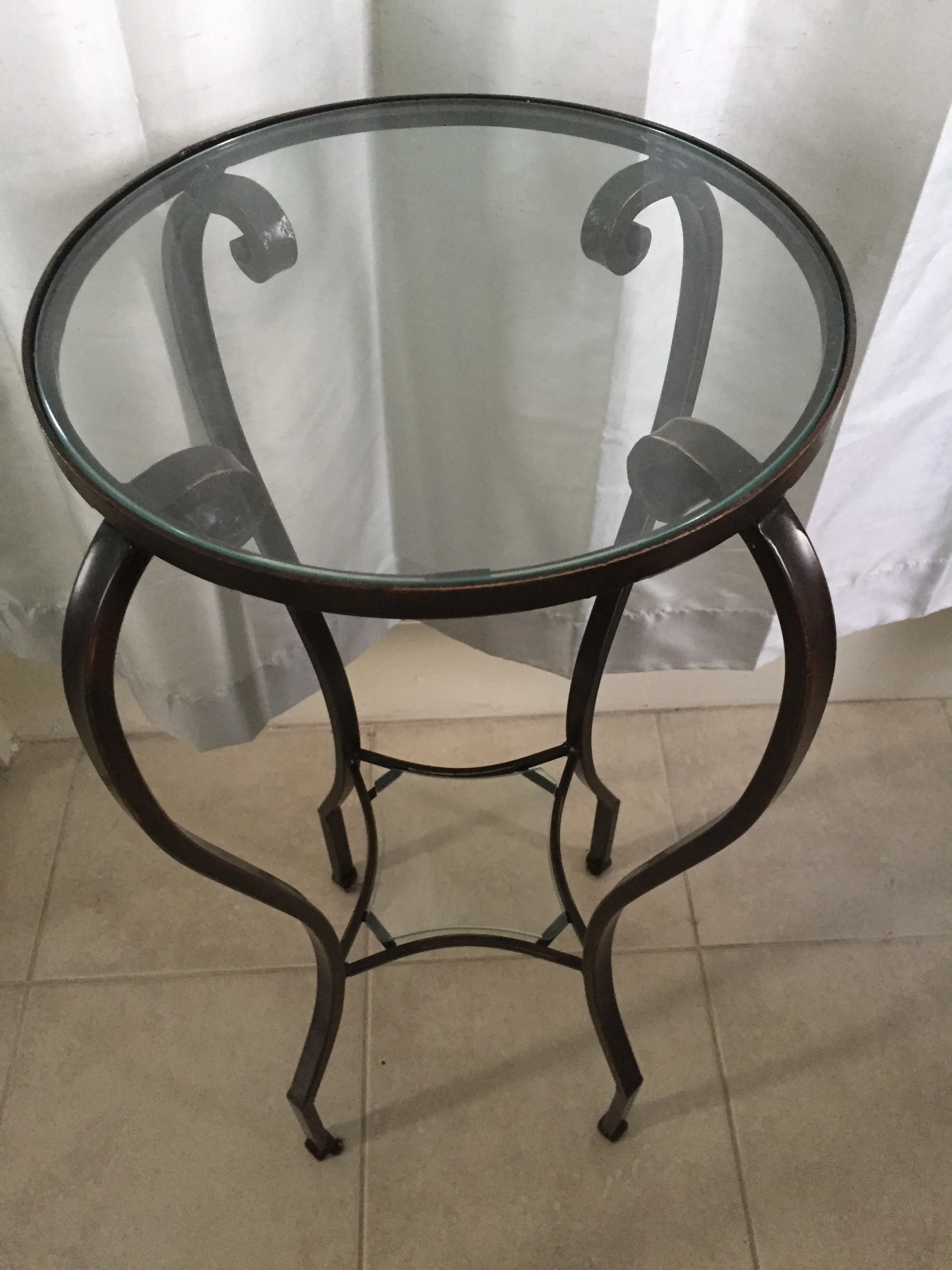 Glass Top Pedestal Table