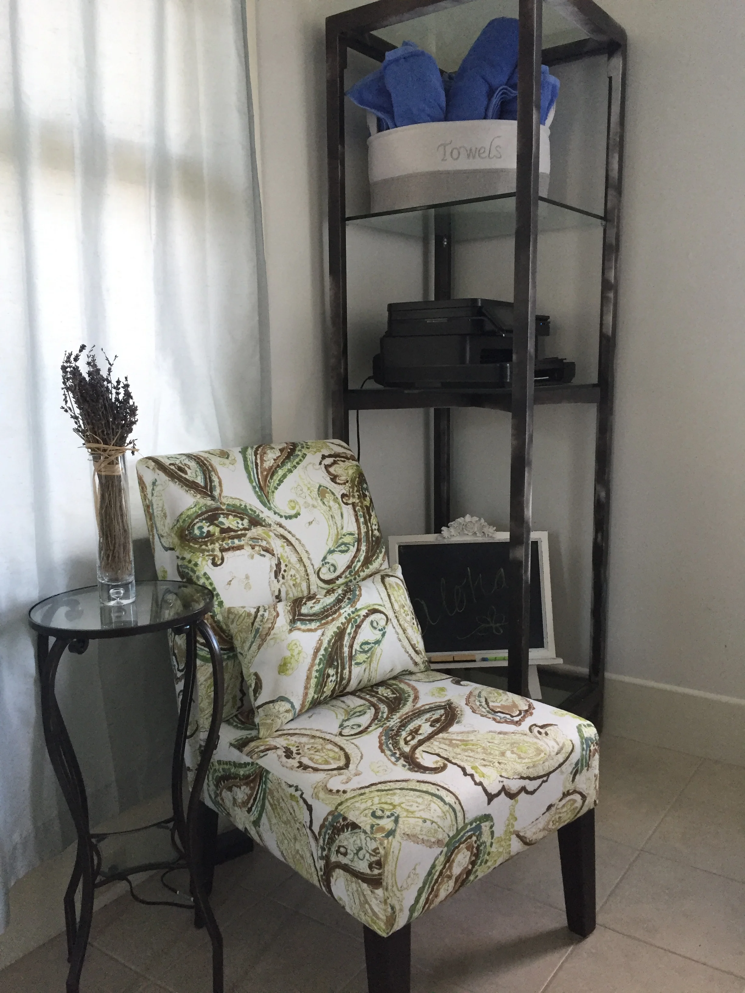 pedestal table in room.JPG