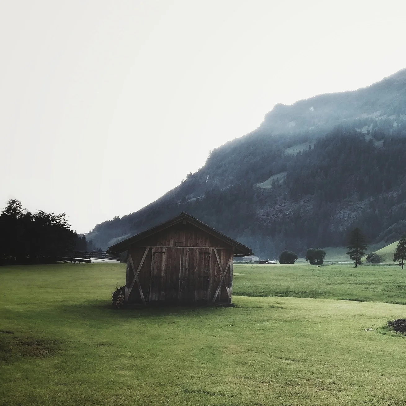 Song of the Grass-Roof Hermitage