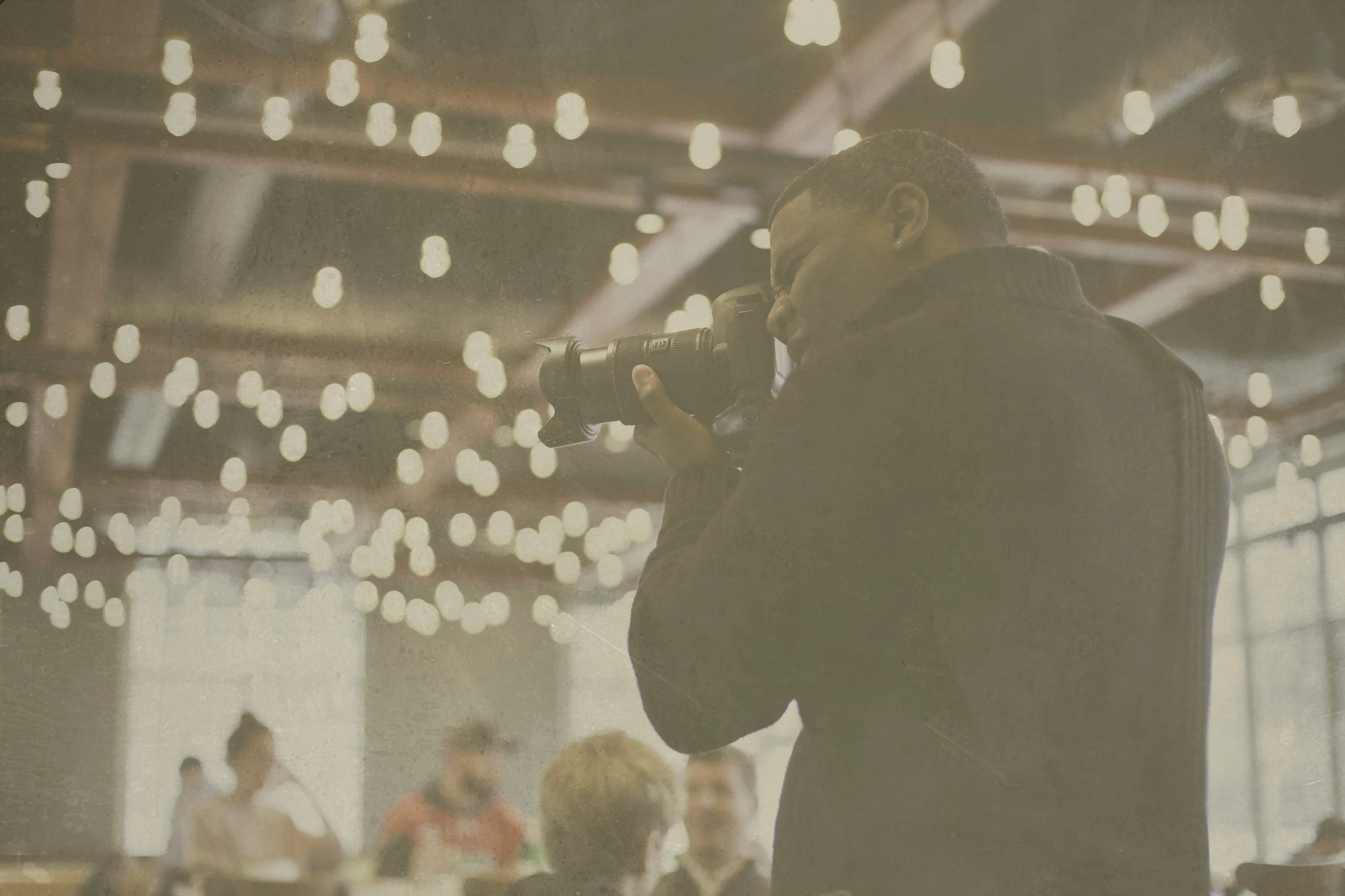 What to Ask Yourself Before Finding a Wedding Photographer