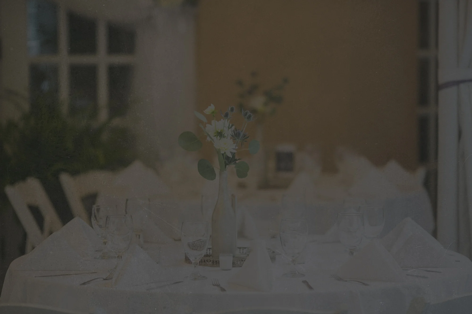How to Put Together the Perfect Centerpiece