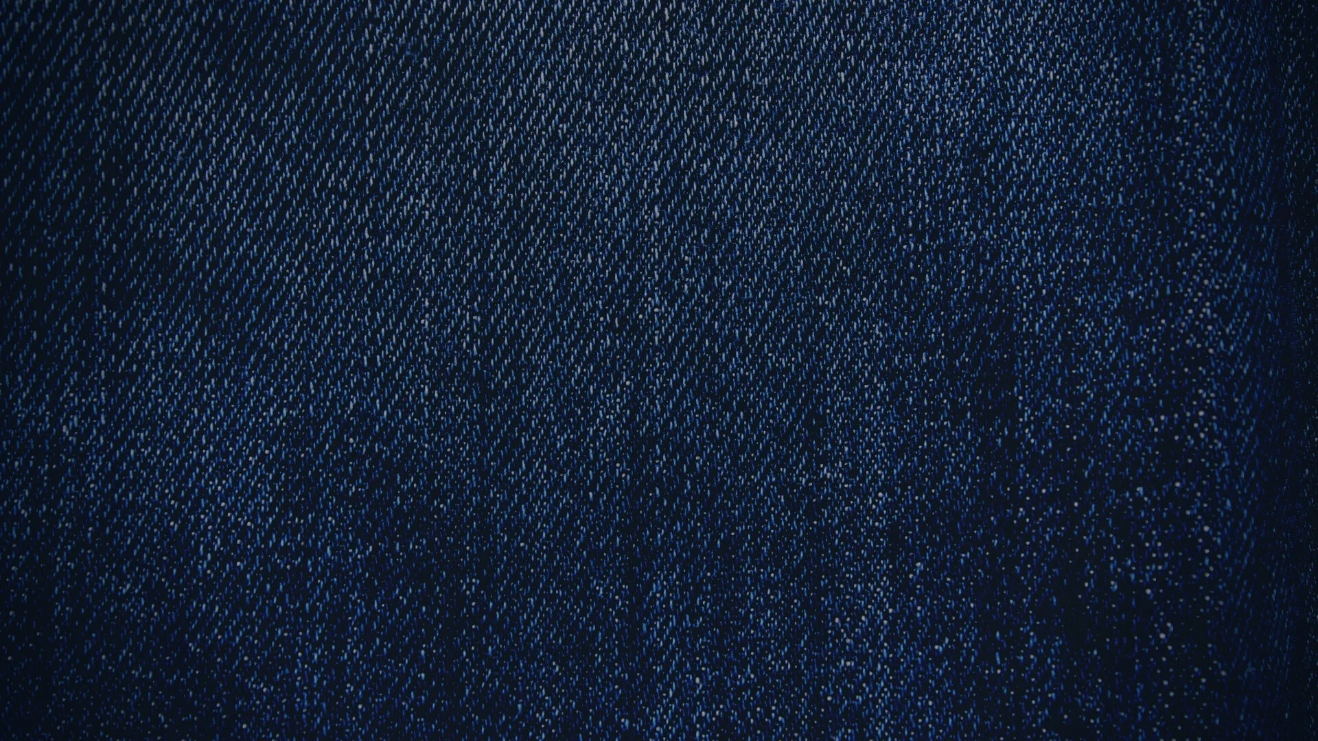 "What Should We Wear to our Engagement Session?"