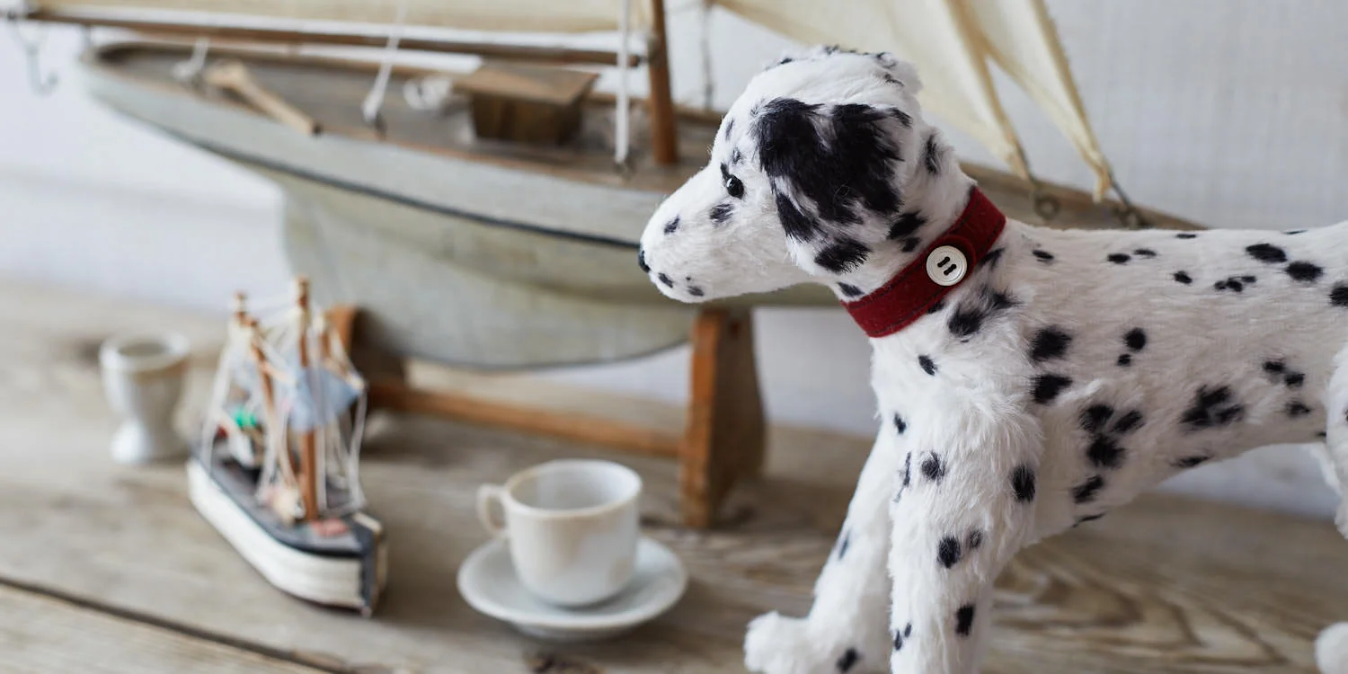 Website photography: Yeshen Venema , Stylist: Hilary Lowe , on location at The Forge, Hampshire