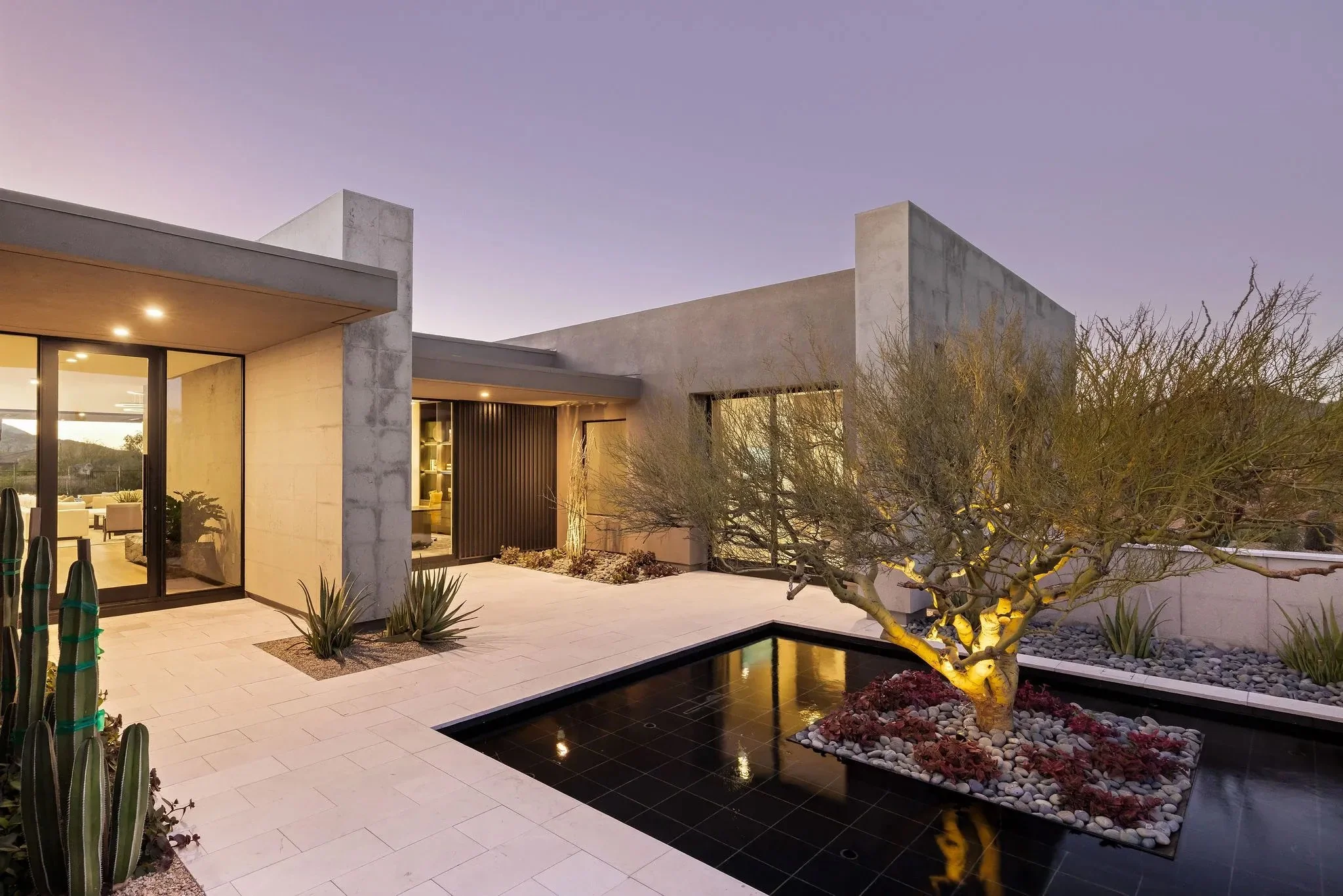 Signature_Black_Mountain_Model_Front_Yard_Sunset.jpg
