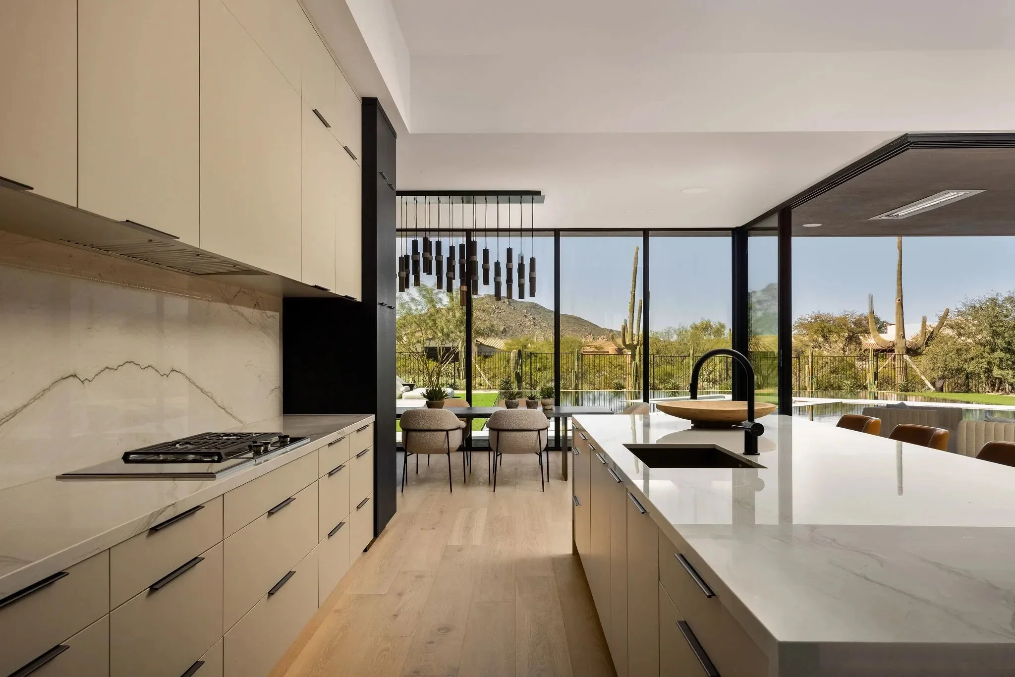 Signature_Black_Mountain_Model_Kitchen2.jpg