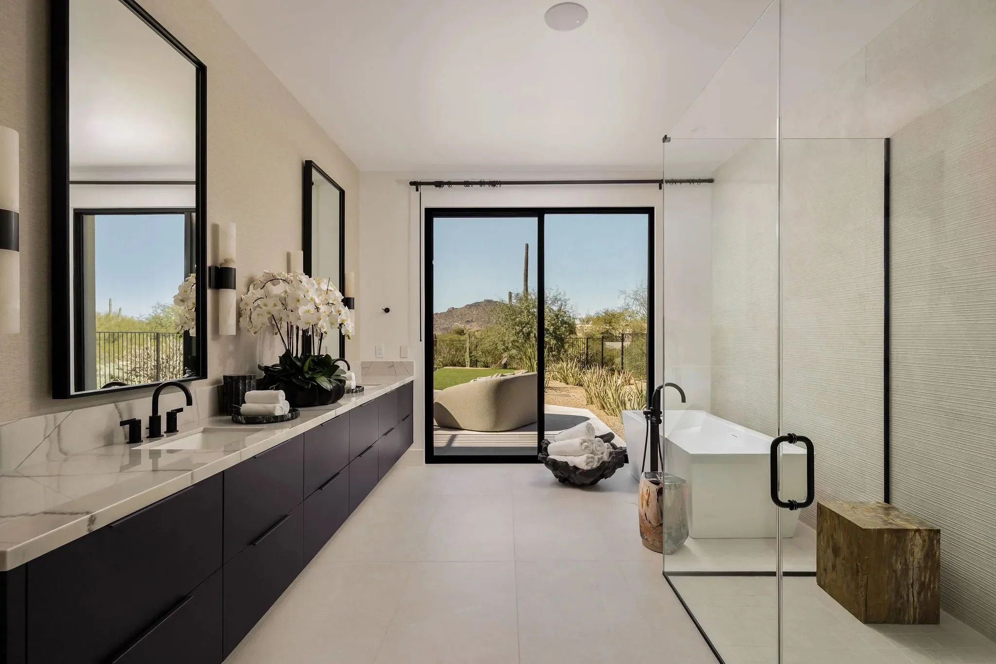 Signature_Black_Mountain_Model_Primary_Bath.jpg