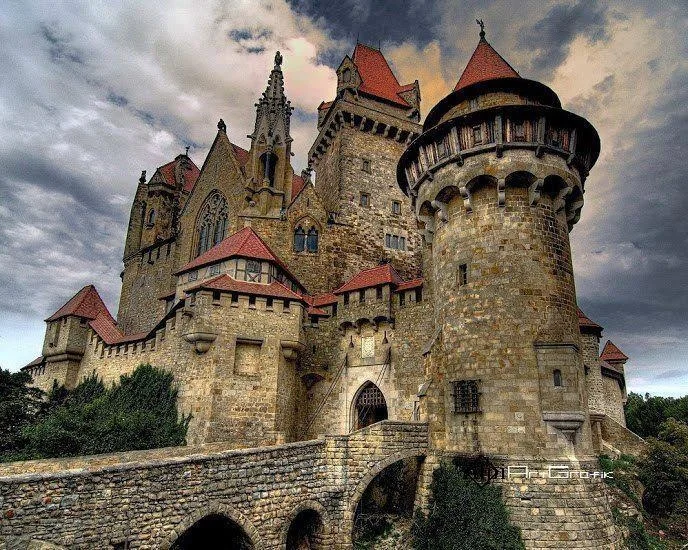 castle-2.jpg