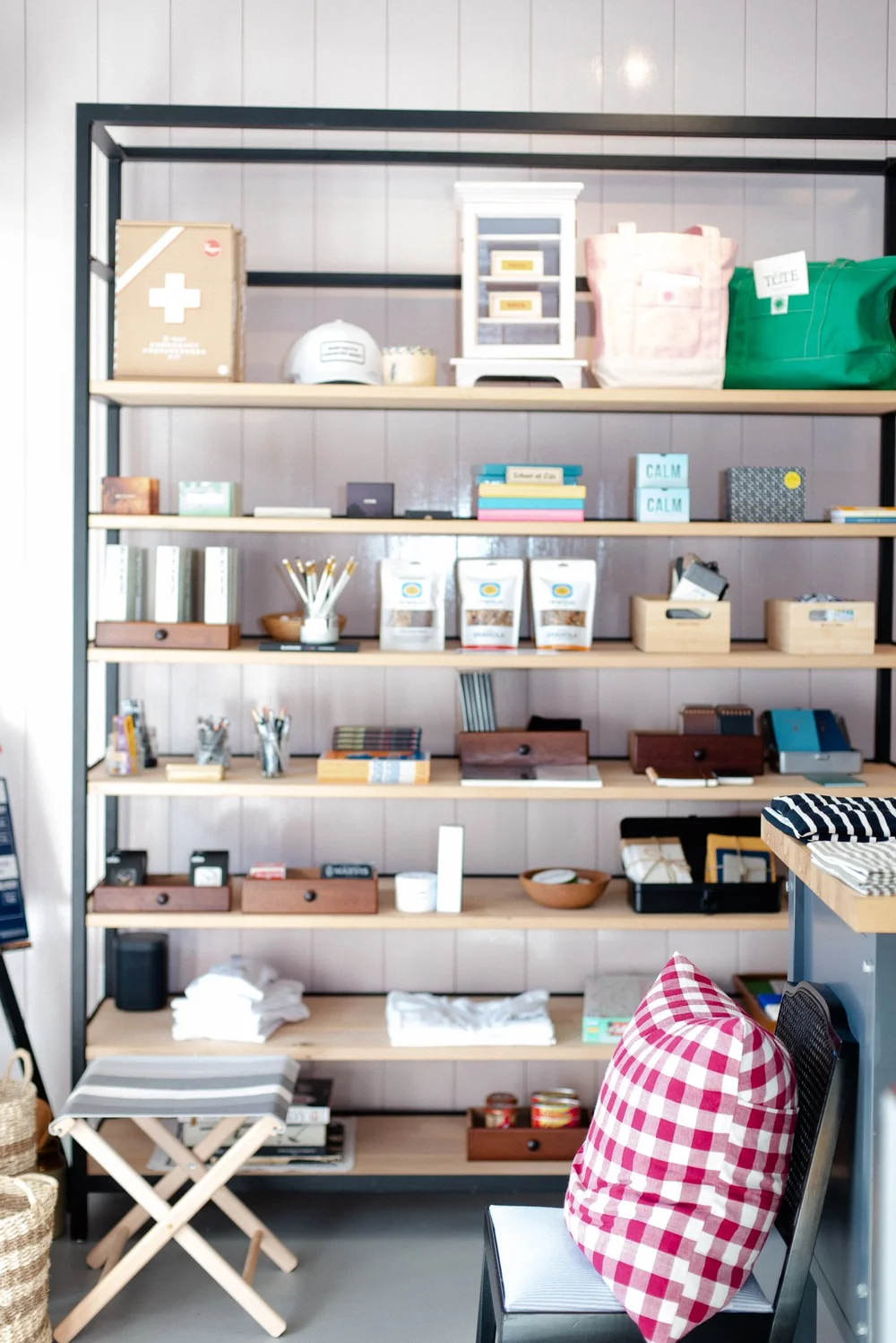 careers-montecito-country-mart