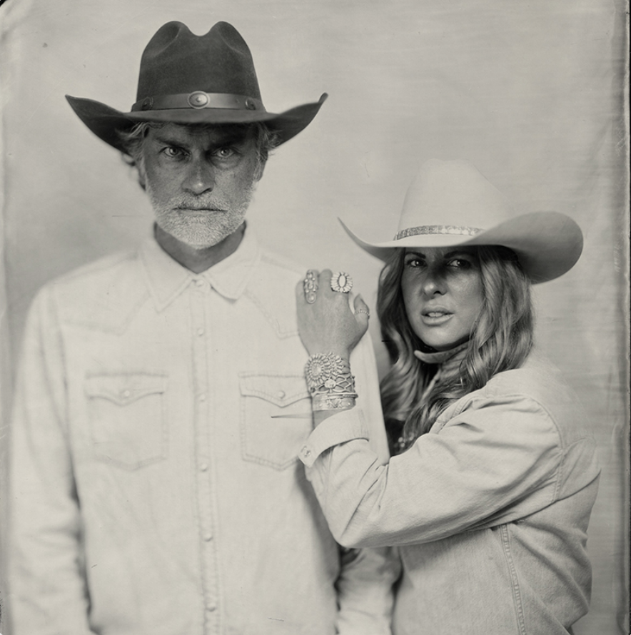 Mate Gallery hosts Holiday Portraits with Tintype