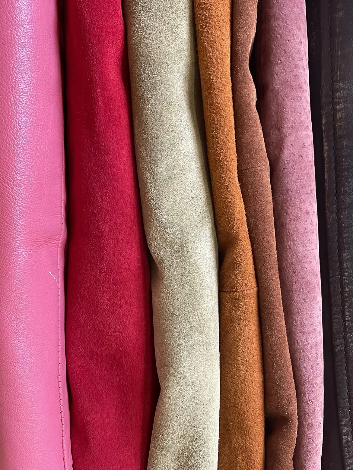 Psst&hellip;it&rsquo;s officially leather &amp; suede season 👀
Come in for a closer look today from 11-6!