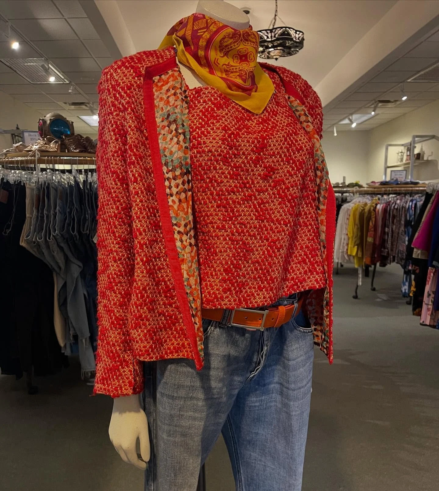 Chanel anyone&hellip;?💫 

DM for details on this beautiful two piece Chanel set! Or stop in today from 11-6pm!

#consignment #vintage #fashionbuffalony #consignmentshop #vintagefashion #thriftbuffalo #thrifshop #buffalove #style #smallbusiness #smal