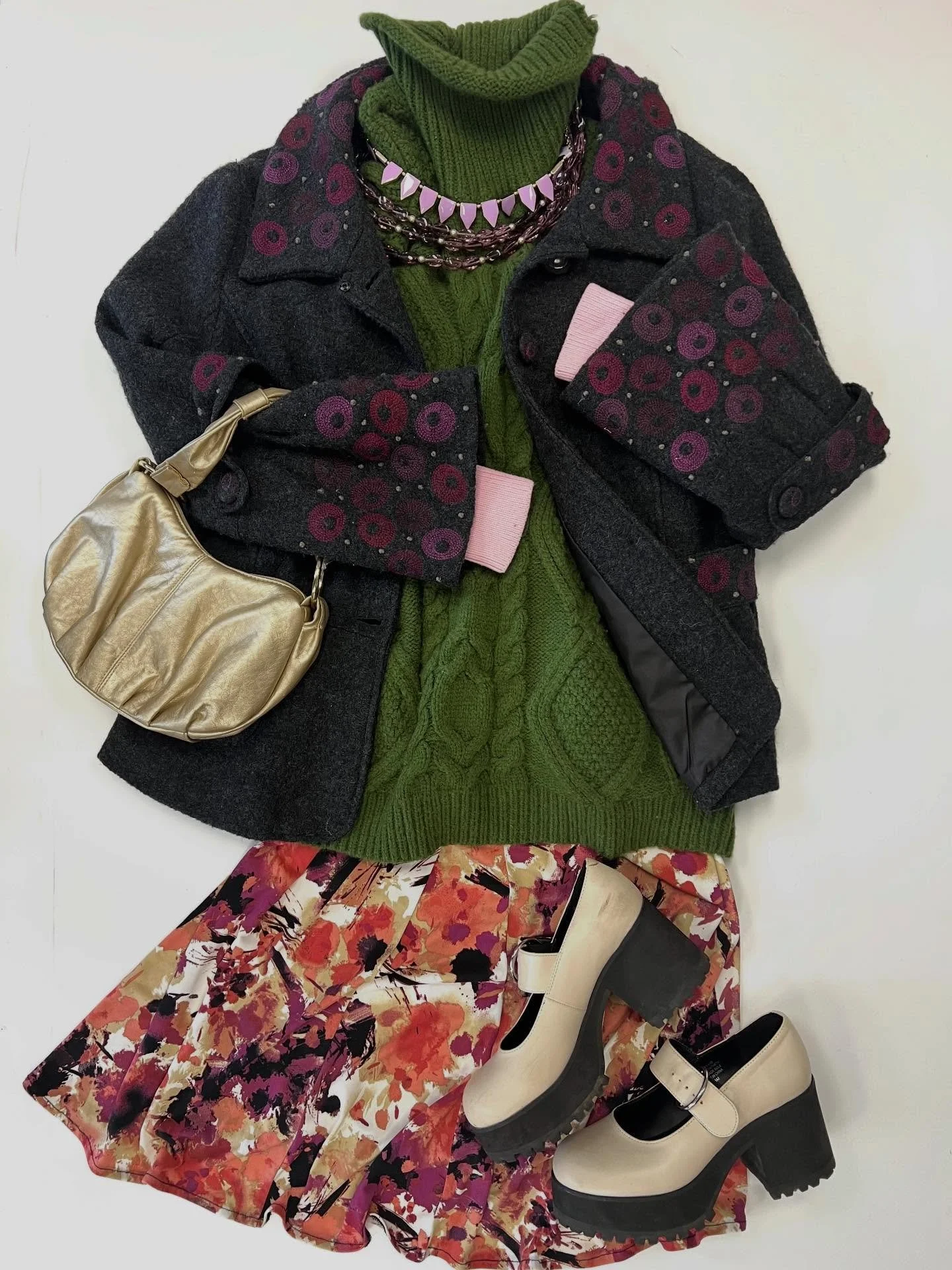 What&rsquo;s better than a sweater? A DOUBLE SWEATER! We&rsquo;ve put out all of amazing knits (and 100% wool coats) and cute cute cute shoes, and&hellip;&hellip; 

Pink Talbots 100% cotton sweater, size M $15
Green Anthropologie turtleneck, size XL 