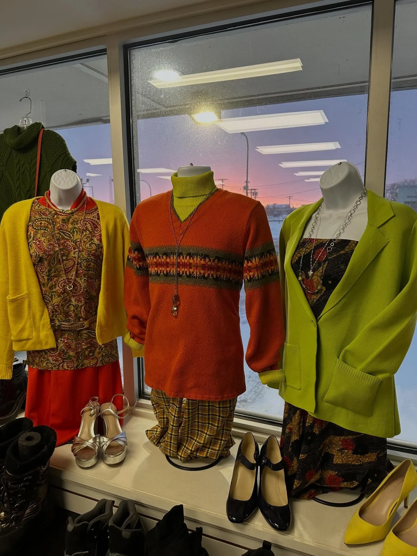 It&rsquo;s all about the layering! 🧡💚💛 Call or DM for mannequin details! 

#buffalothriftingcommunity #inclusivefashion #shopsmallbuffalo #buysecondhandfirst