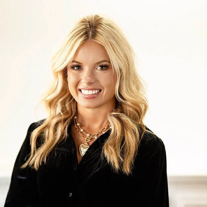 Carley Wells Stylist at Lookin Good Spa