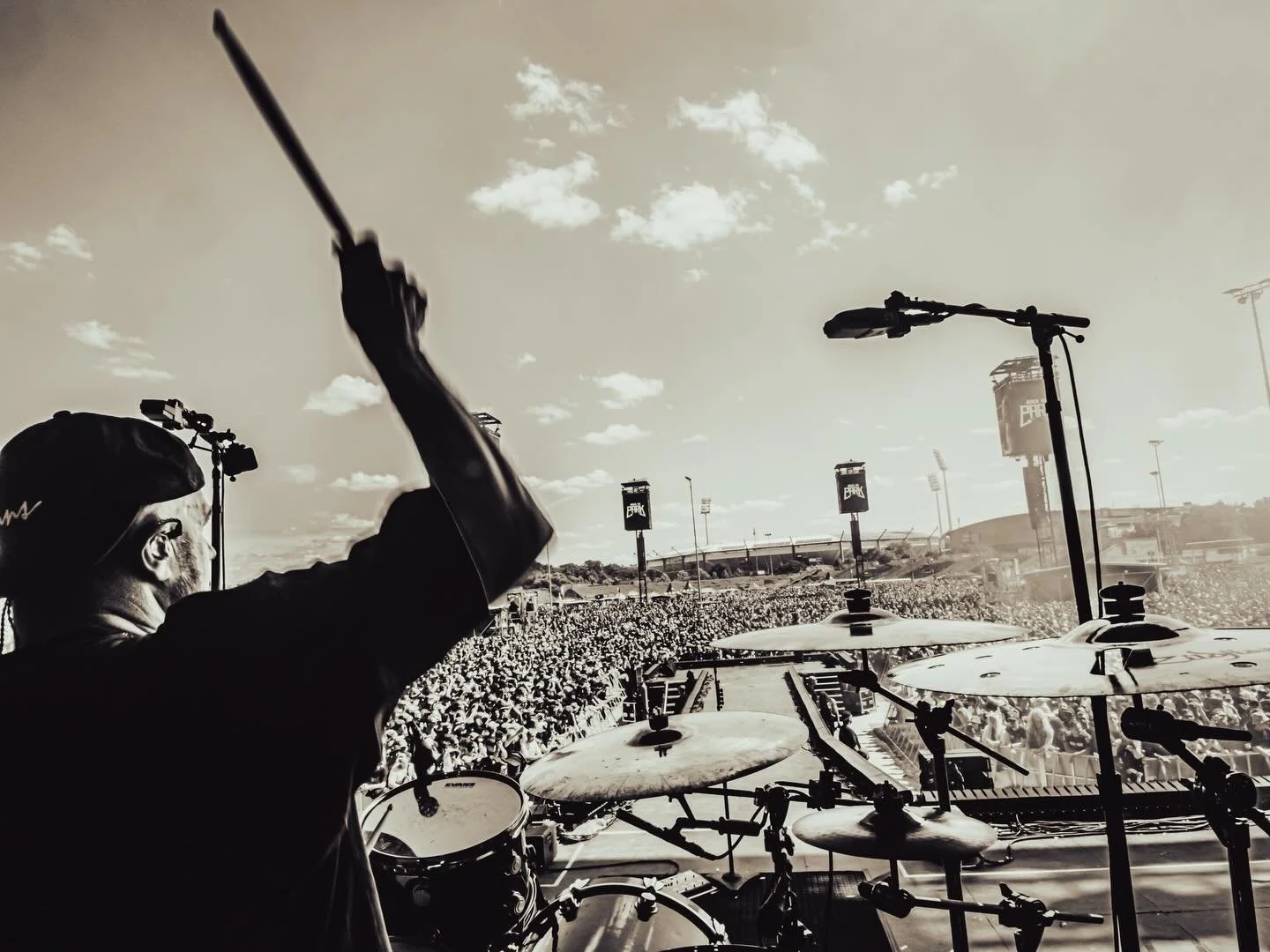@rockimparkofficial was unreal!  Thanks for having us, what a blast! 📷 by the legend @thomasrabsch 
#rockimpark #bush