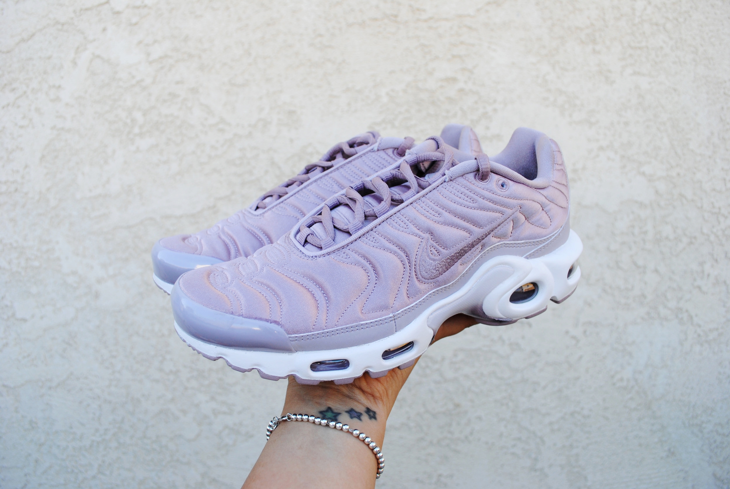 nike air max plus lilac