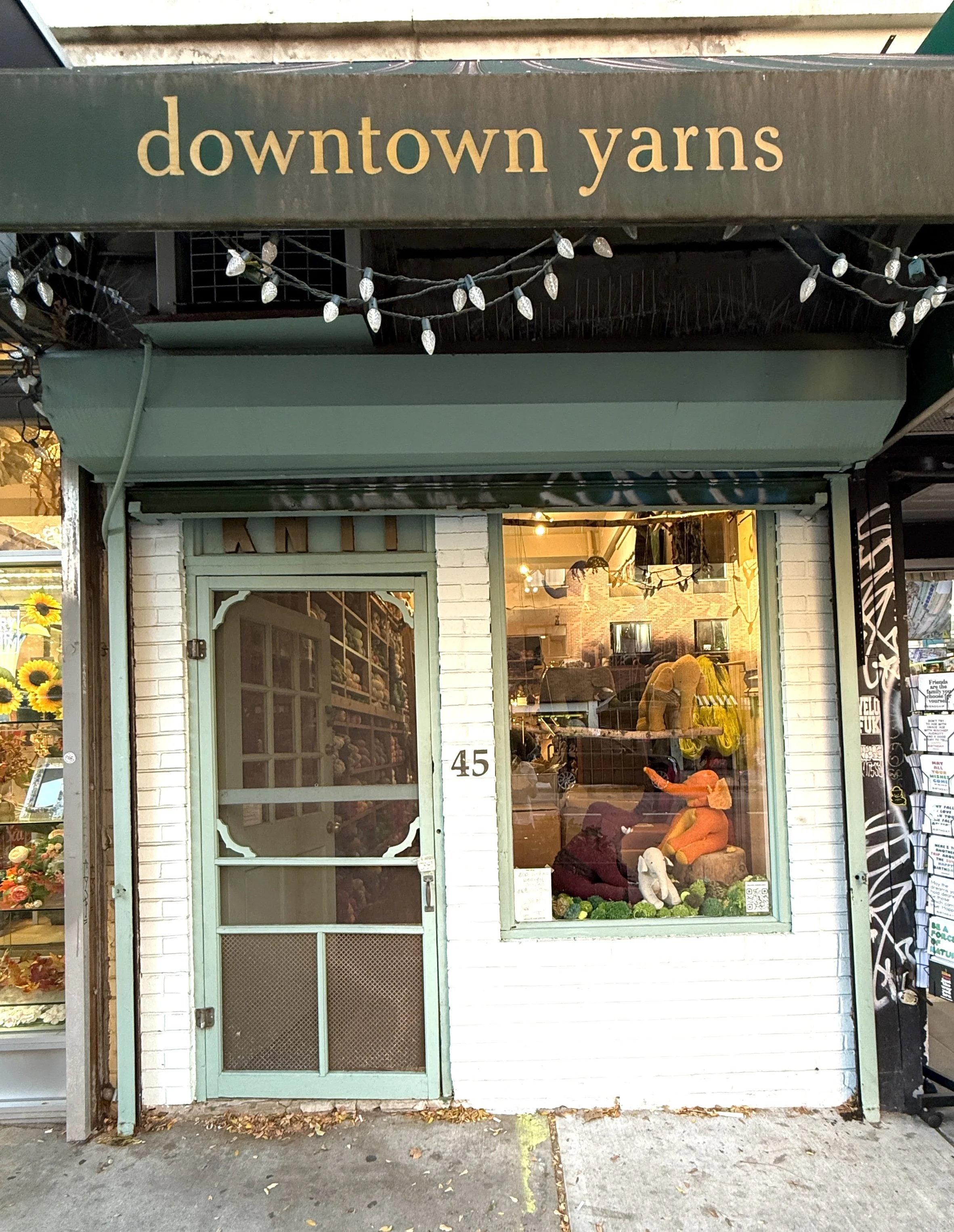 DOWNTOWN YARNS